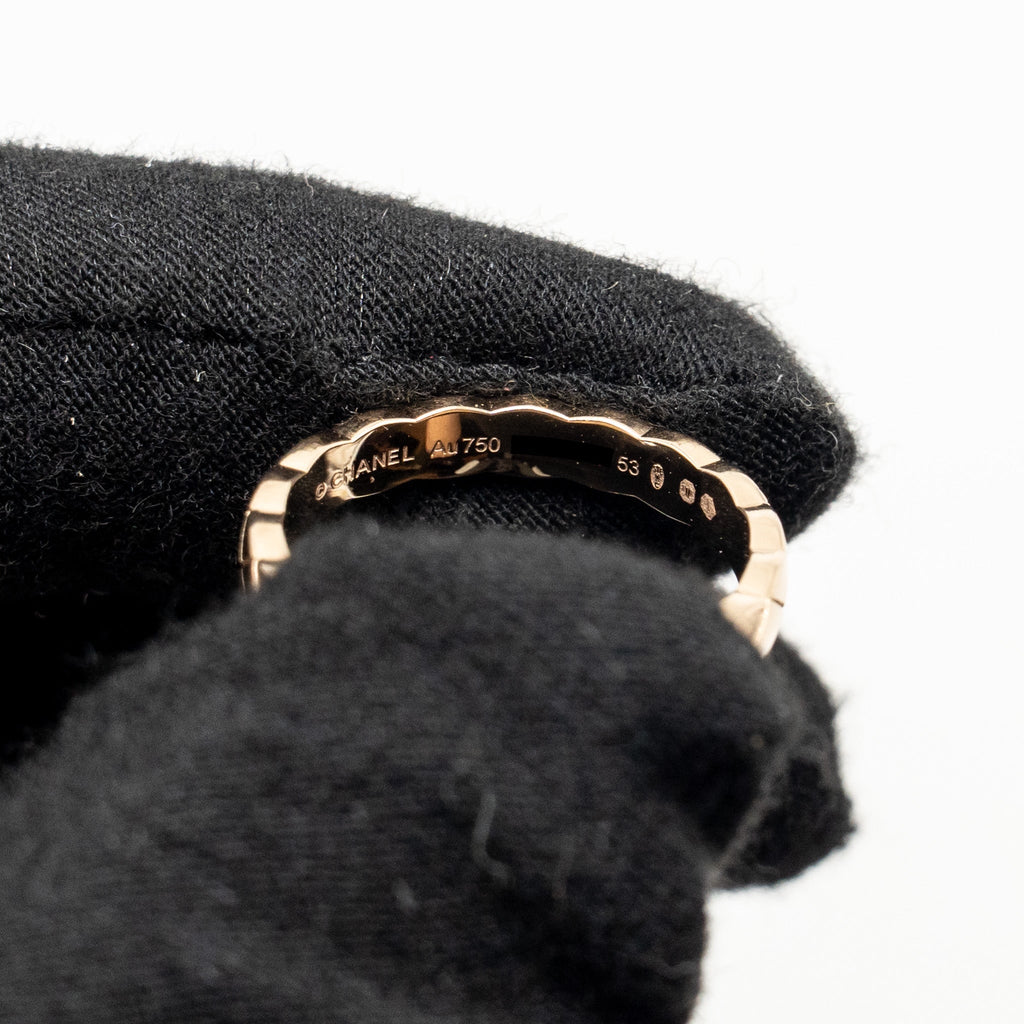 CHANEL COCO CRUSH RING MINI VERSION QUILTED MOTIF BEIGE GOLD
