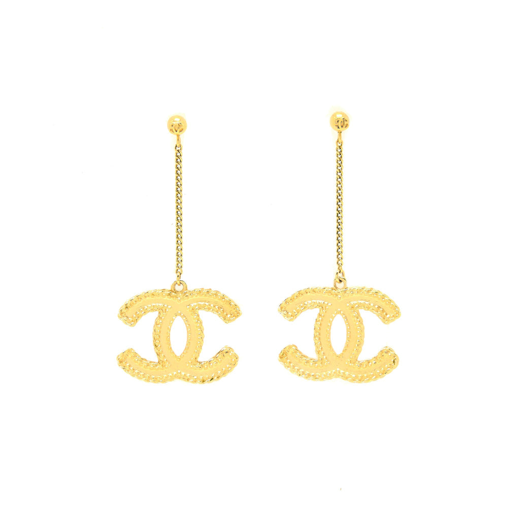 CHANEL CC LOGO EARRINGS BRIGHT GOLD TONE