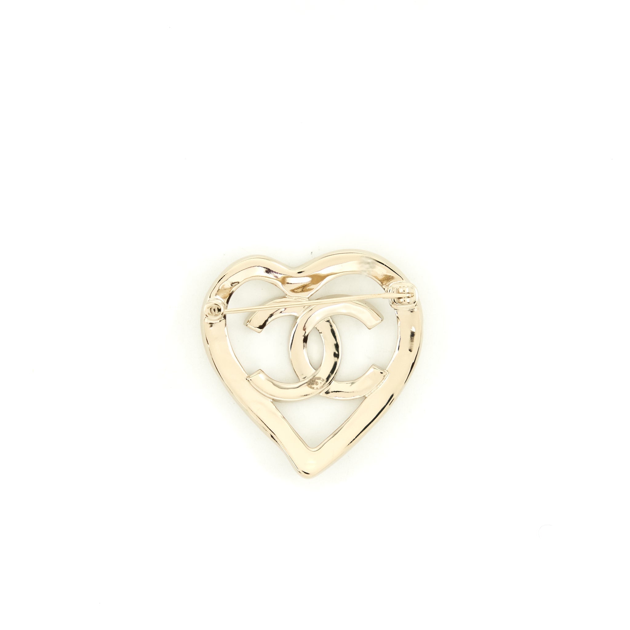 CHANEL 22C HEART WITH CC LOGO BROOCH LIGHT GOLD TONE