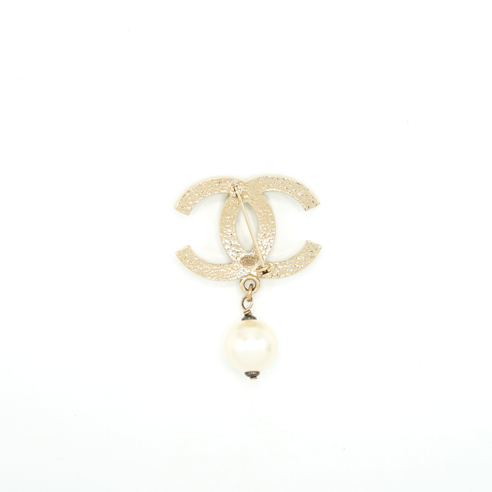 CHANEL PEARL CC LOGO WITH DROP PEARL BROOCH LGHW