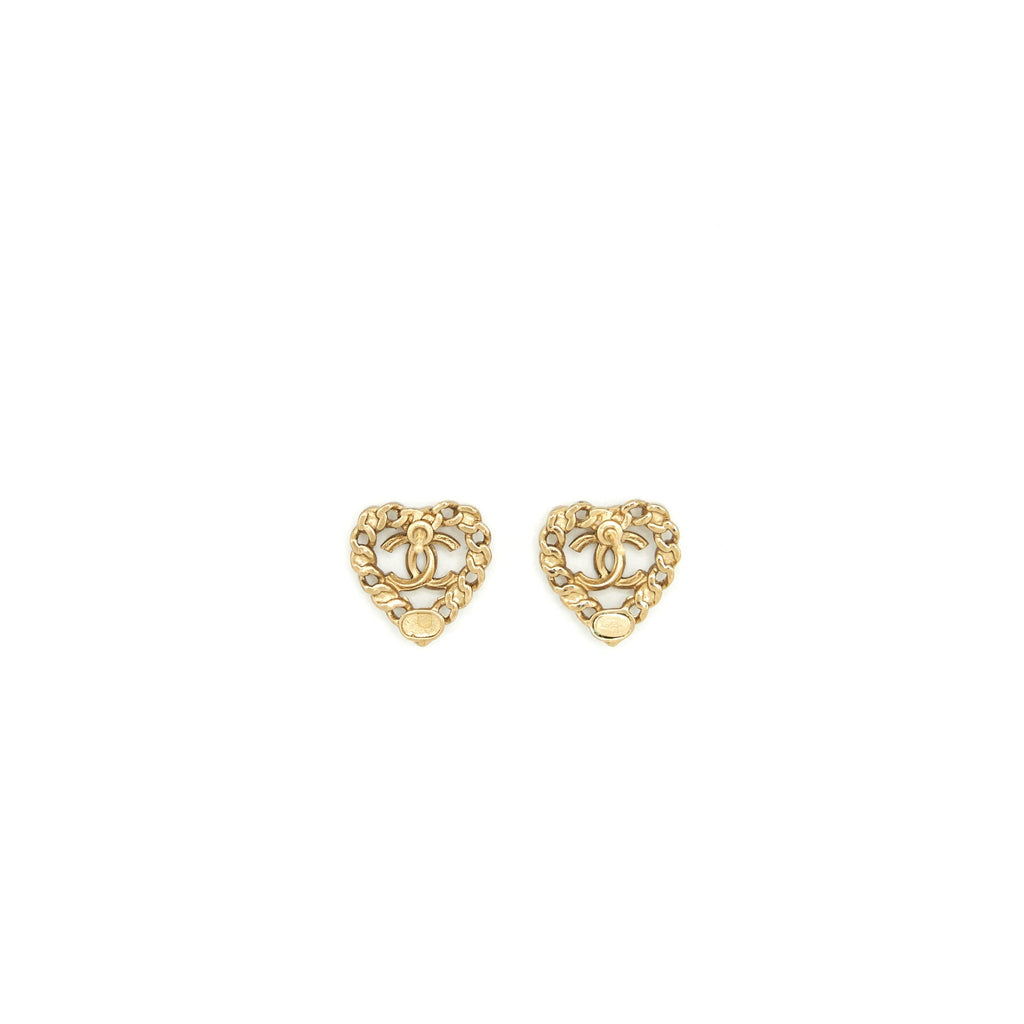 CHANEL HEART WITH CC LOGO EARRING LIGHT GOLD TONE