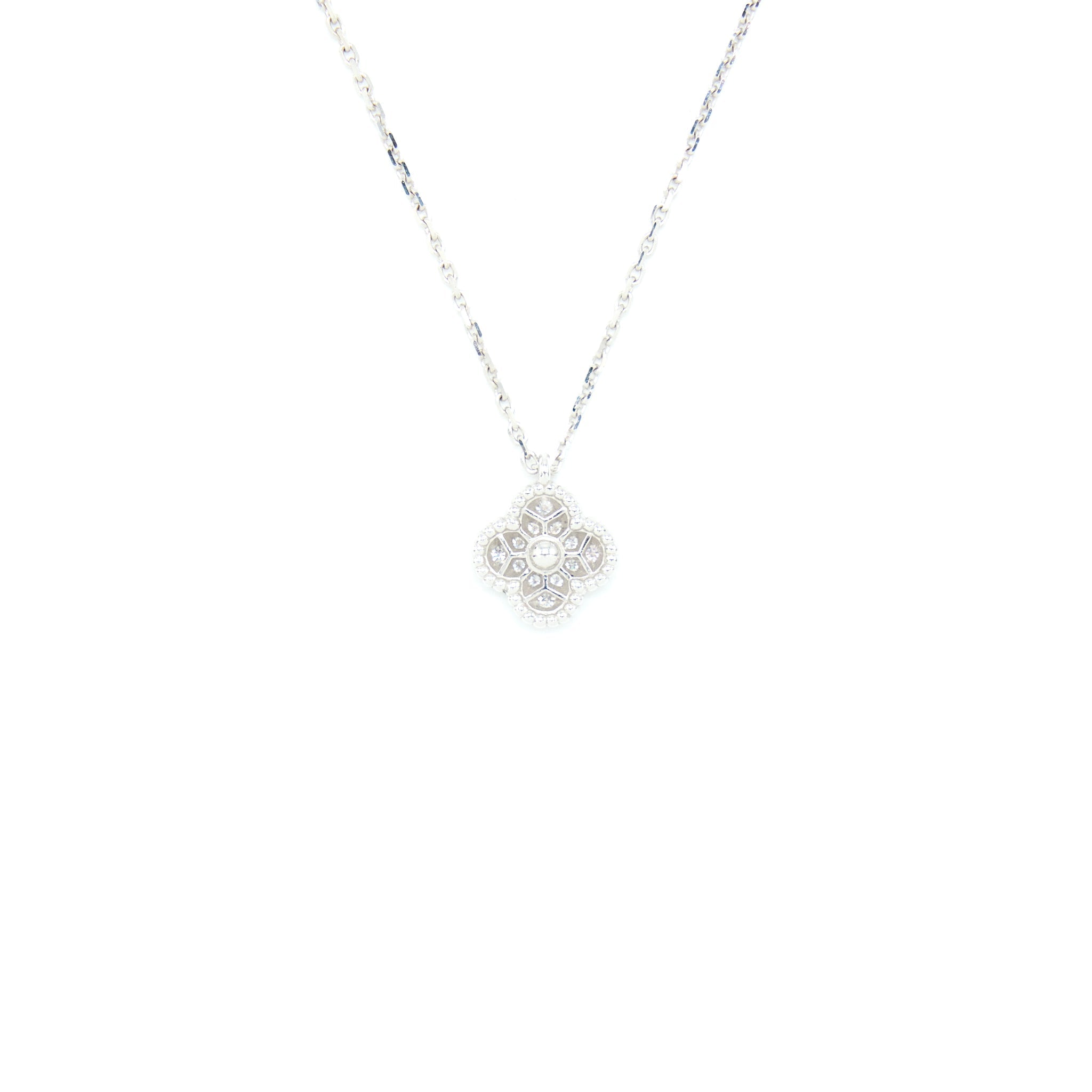 VAN CLEEF & ARPELS SWEET ALHAMBRA PENDANT WHITE GOLD DIAMONDS