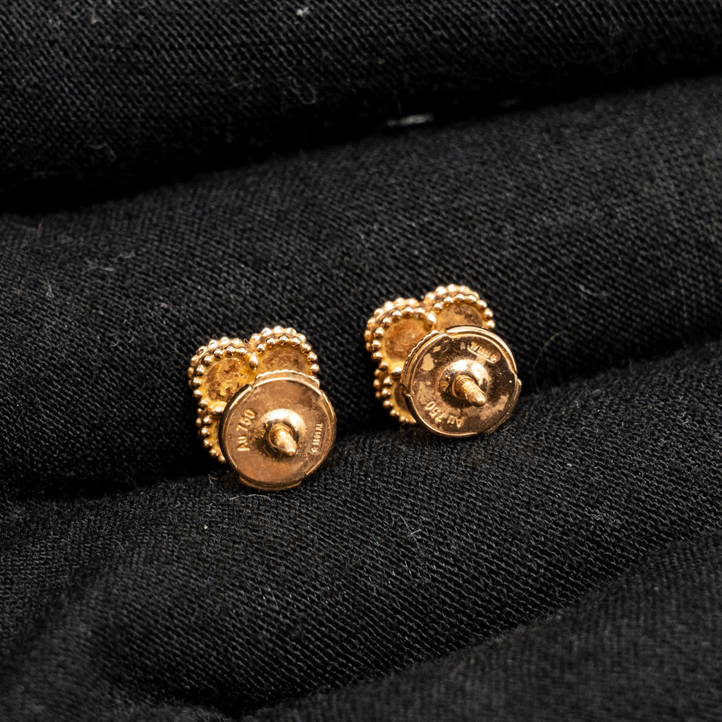 VAN CLEEF & ARPELS SWEET ALHAMBRA EARSTUDS ROSE GOLD, CARNELIAN