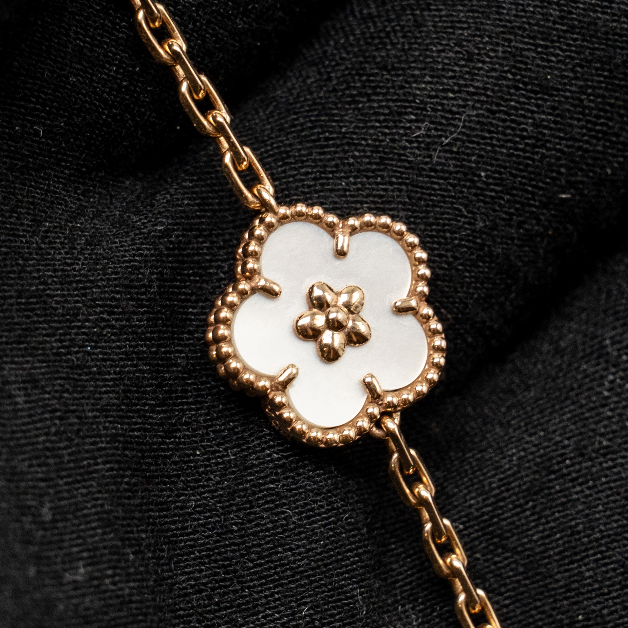 VAN CLEEF & ARPELS LUCKY SPRING BRACELET 5 MOTIFS ROSE GOLD/WHITE MOTHER OF PEARL/CARNELIAN/ONYX