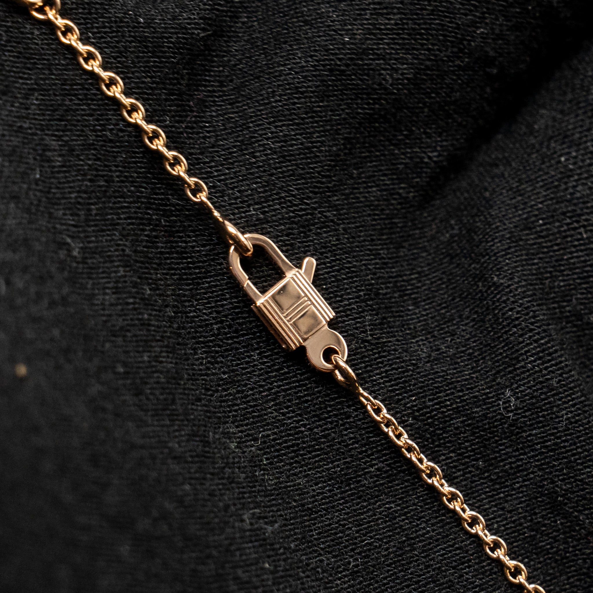 HERMES AMULETTE CONSTANCE PENDANT ROSE GOLD / DIAMONDS