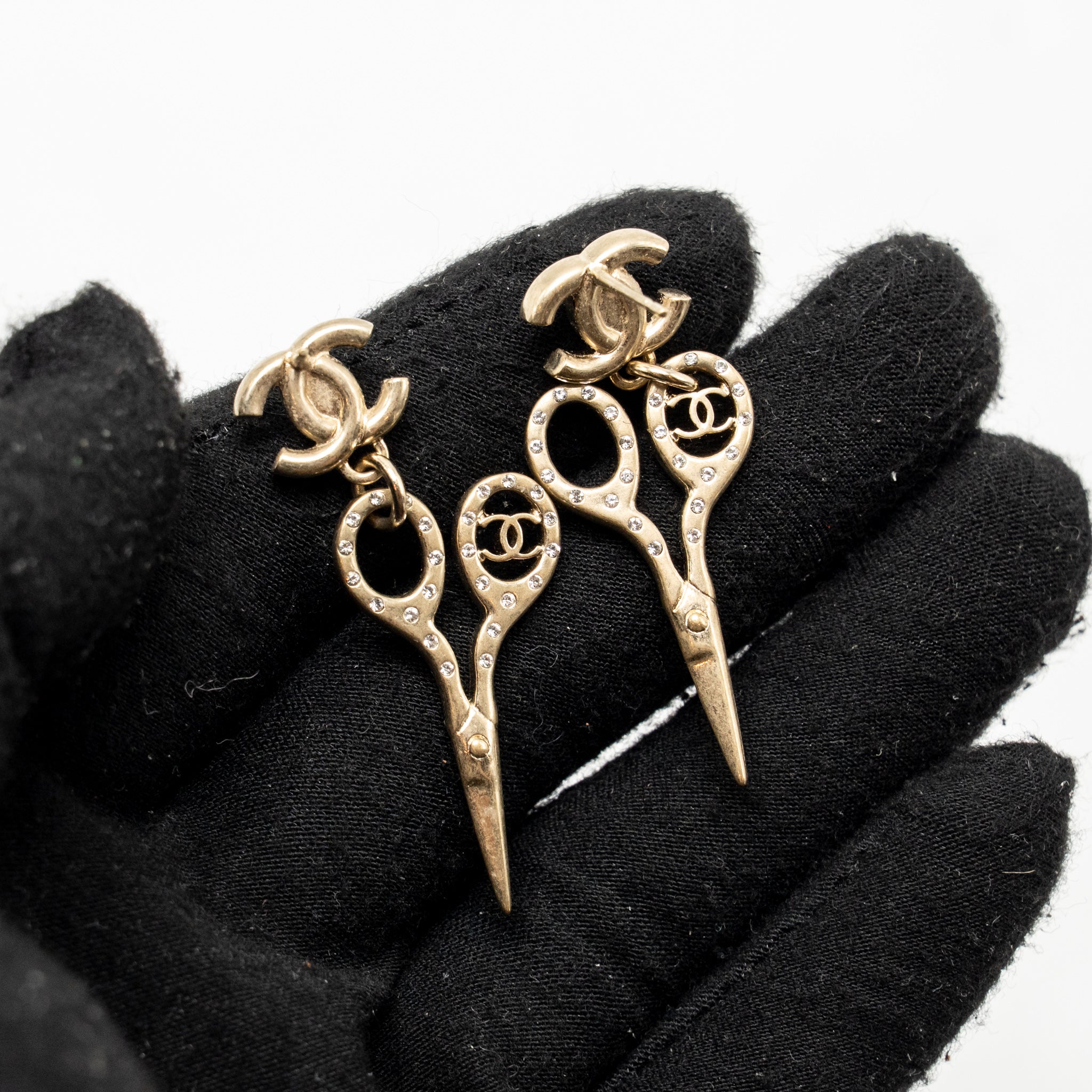 CHANEL SCISSORS DROP CC EARRINGS CRYSTAL LIGHT GOLD TONE