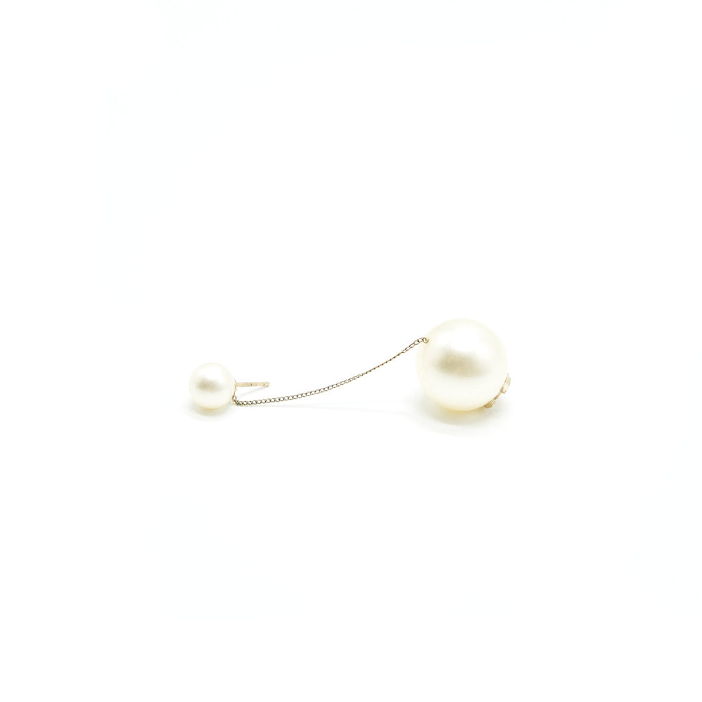 CHANEL PEARL EARRINGS