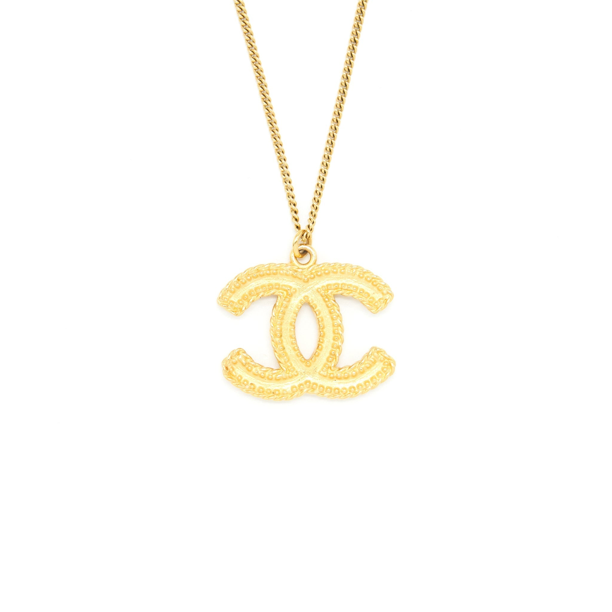 CHANEL CC LOGO PENDANT NECKLACE BRIGHT GOLD TONE