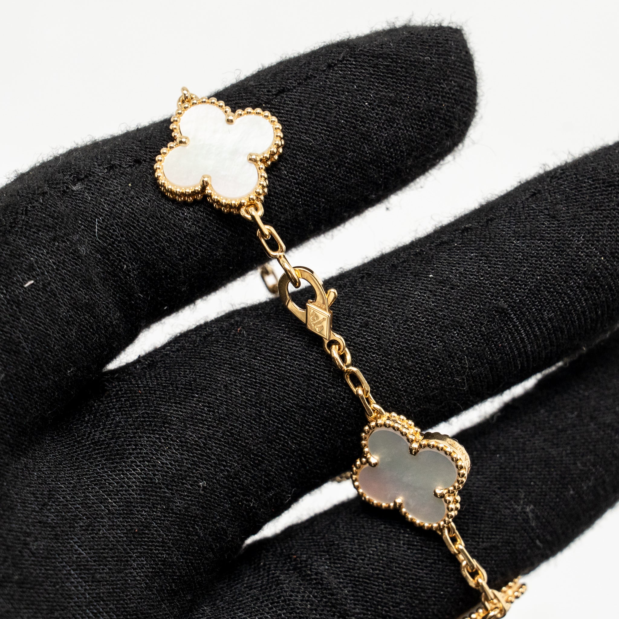 VAN CLEEF & ARPELS ALHAMBRA BRACELET 5 MOTIFS WHITE MOTHER OF PEARL YELLOW GOLD