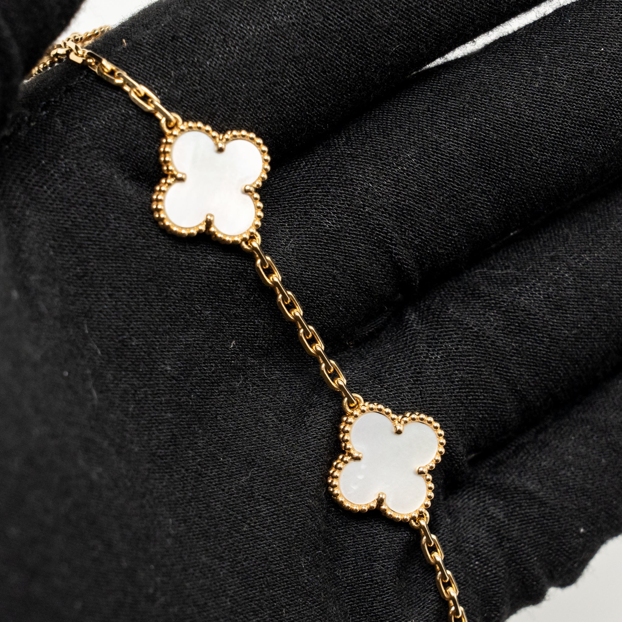 VAN CLEEF & ARPELS VINTAGE ALHAMBRA BRACELET 5 MOTIFS MOTHER OF PEARL YELLOW GOLD