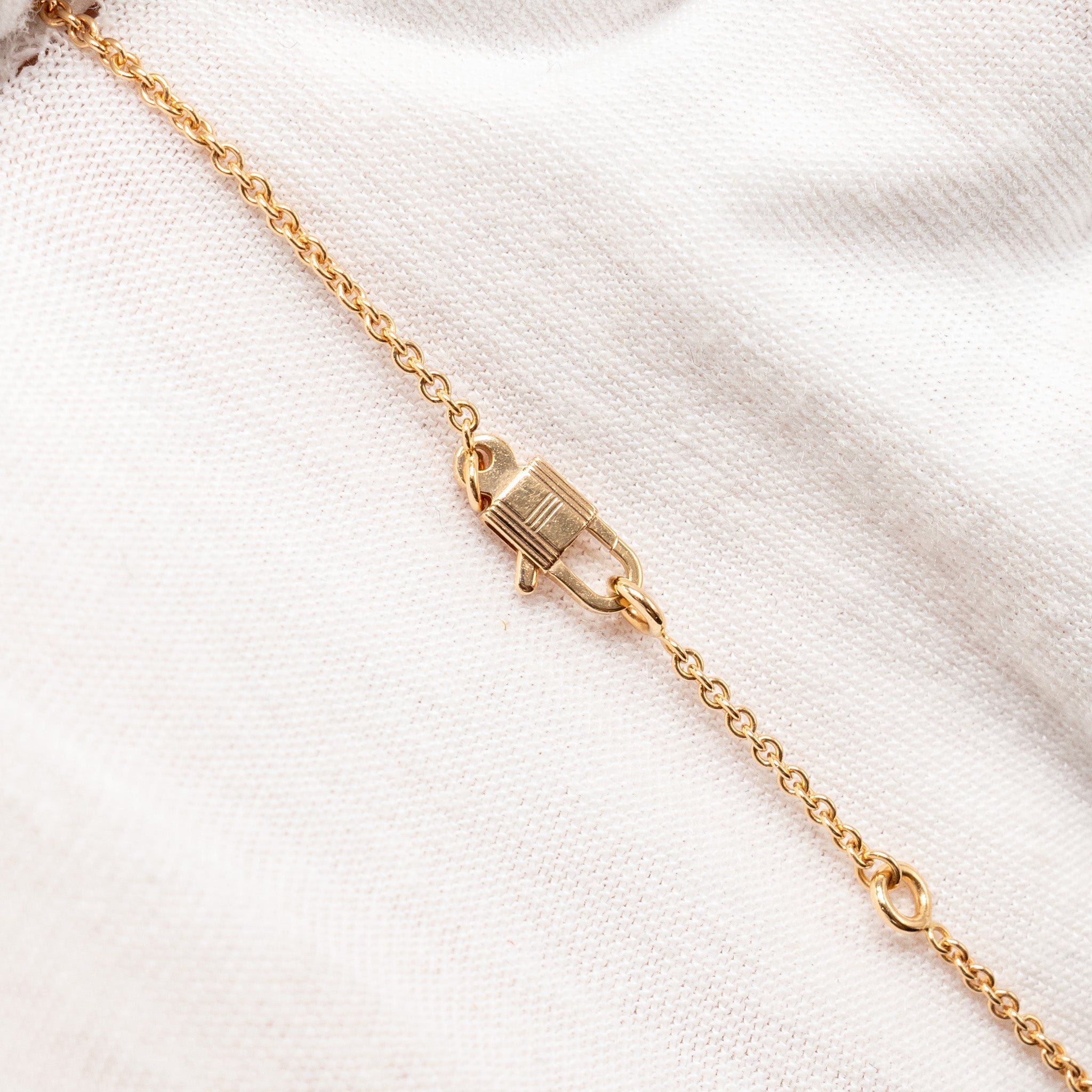 HERMES AMULETTES CADENAS PENDANT ROSE GOLD, DIAMONDS