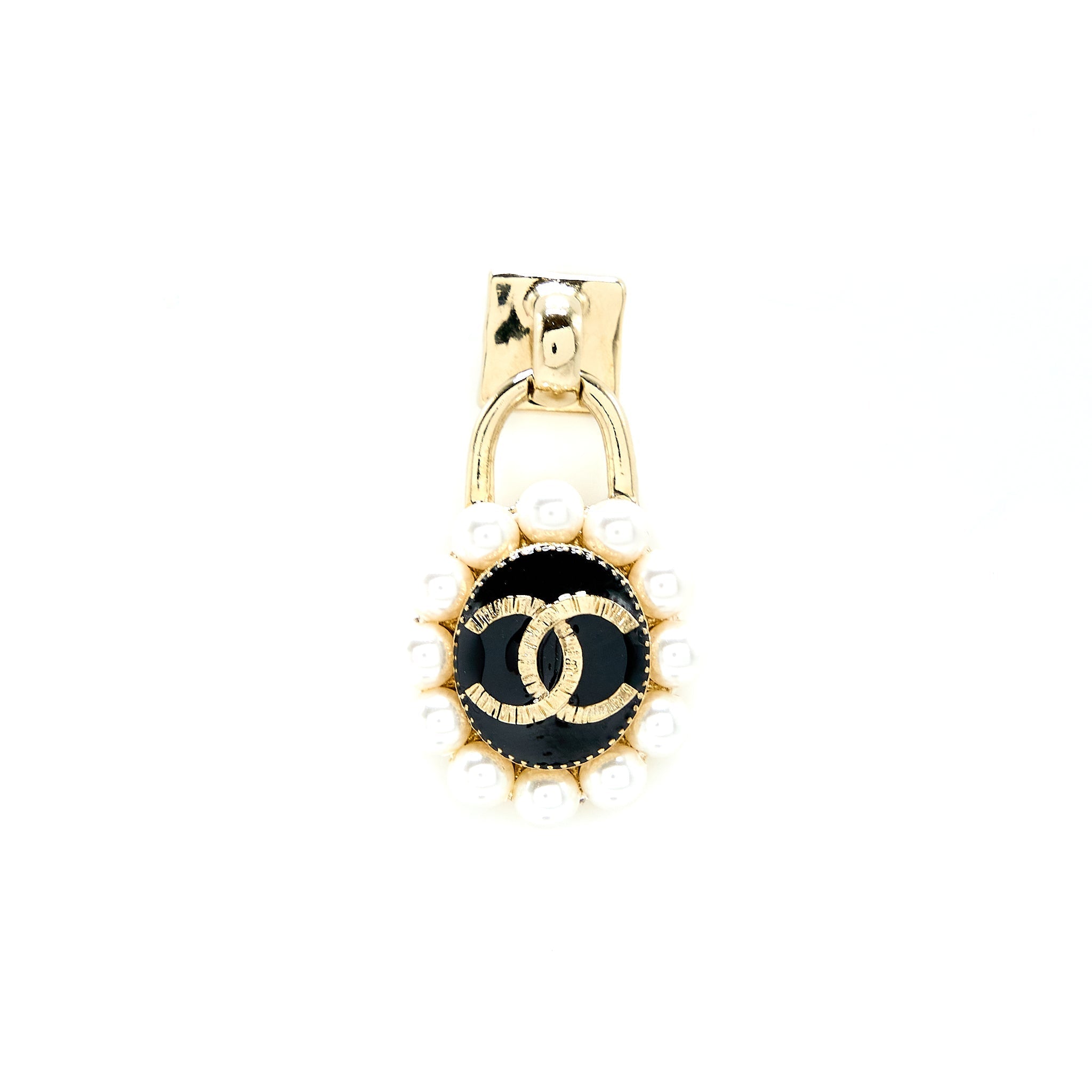 CHANEL CC LOGO LOCK EARRING WITH PEARL LIGHT GOLD TONE