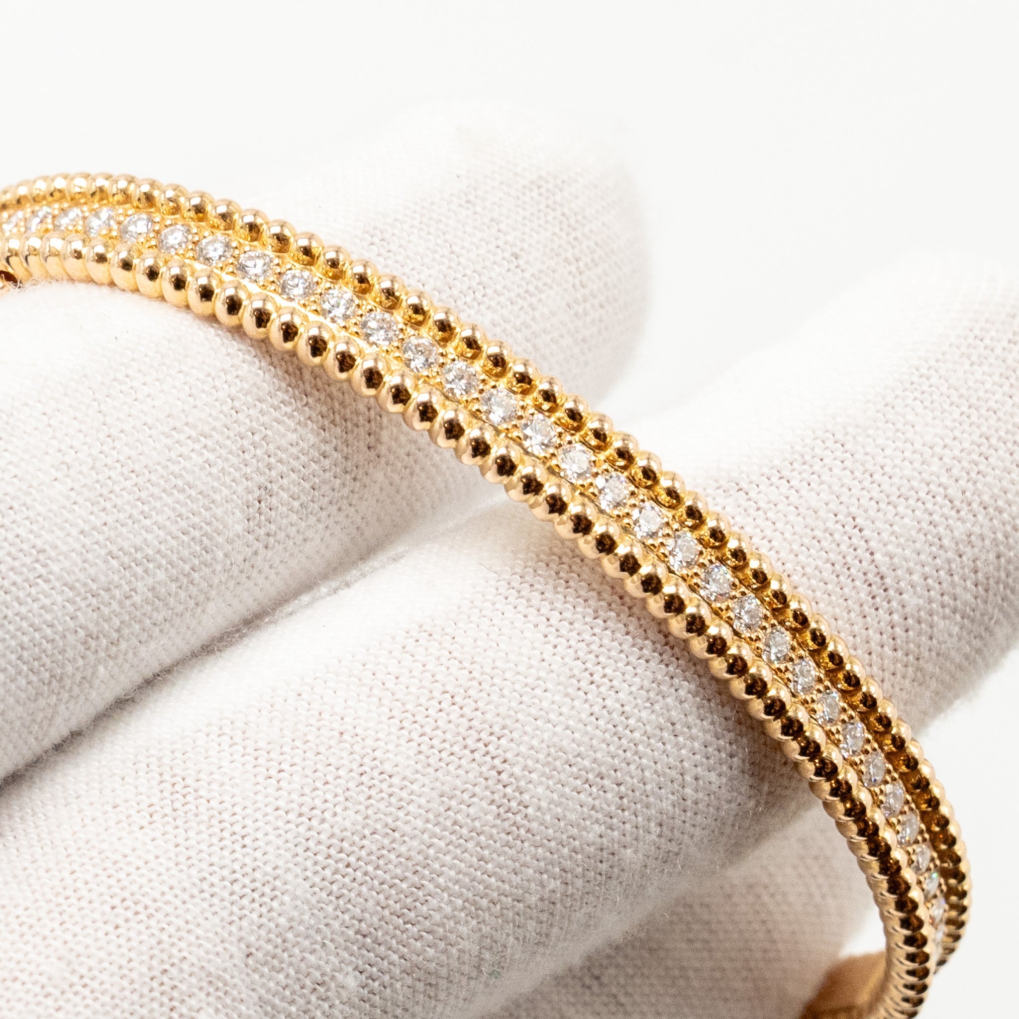 VAN CLEEF & ARPELS PERLEE BRACELET, 1 ROW ROSE GOLD, DIAMONDS