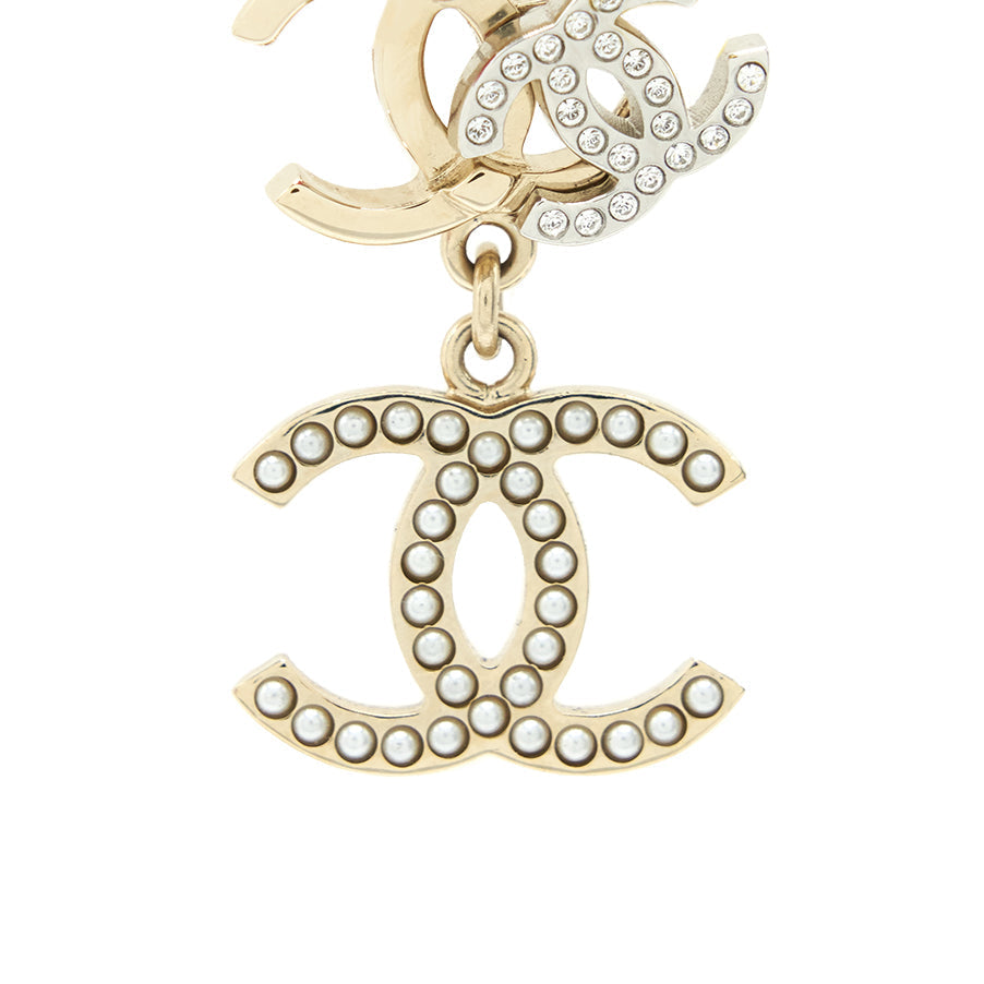 CHANEL LOGOS EARRINGS WITH PEARLS AND CRYSTAL LGHW