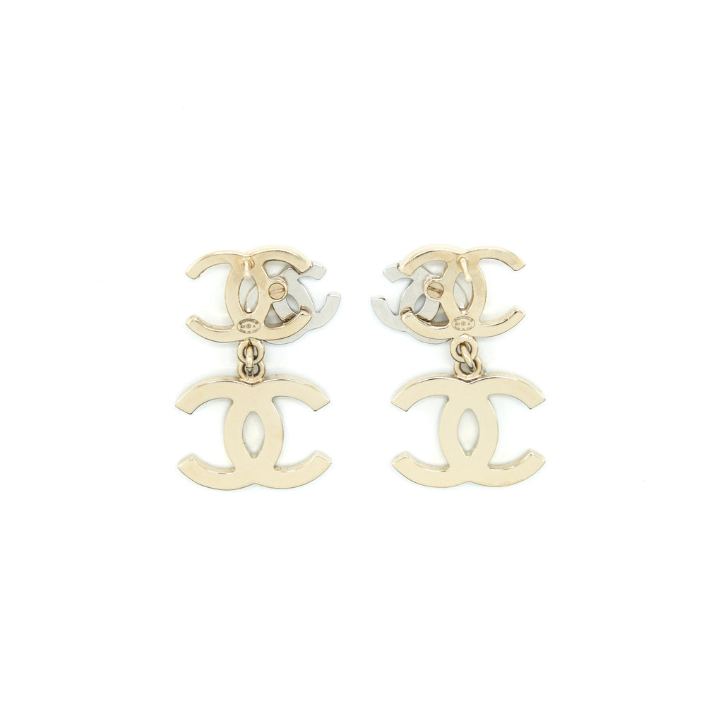 CHANEL LOGOS EARRINGS WITH PEARLS AND CRYSTAL LGHW