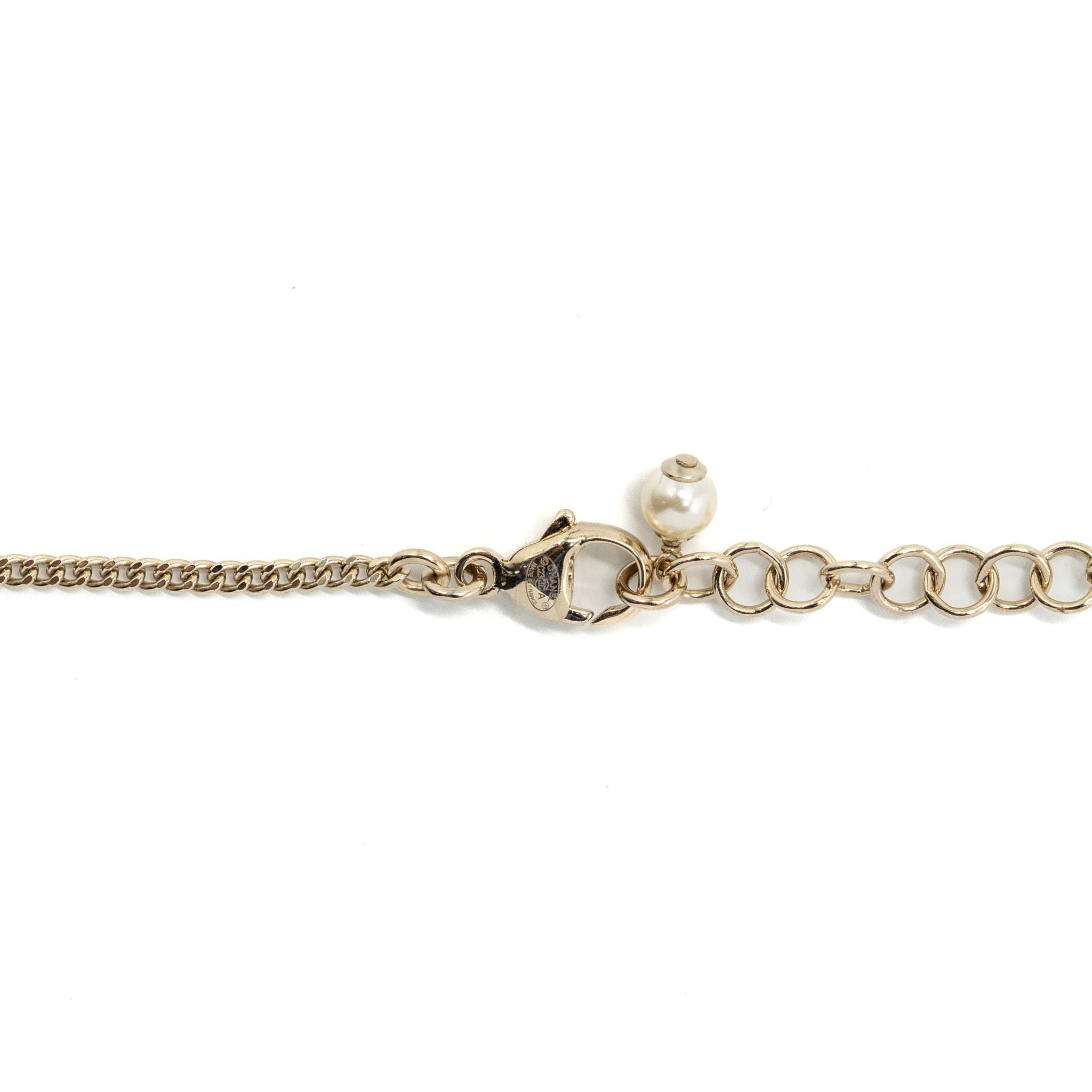 CHANEL MICRO BAG NECKLACE PEARL/ CRYSTAL LGHW