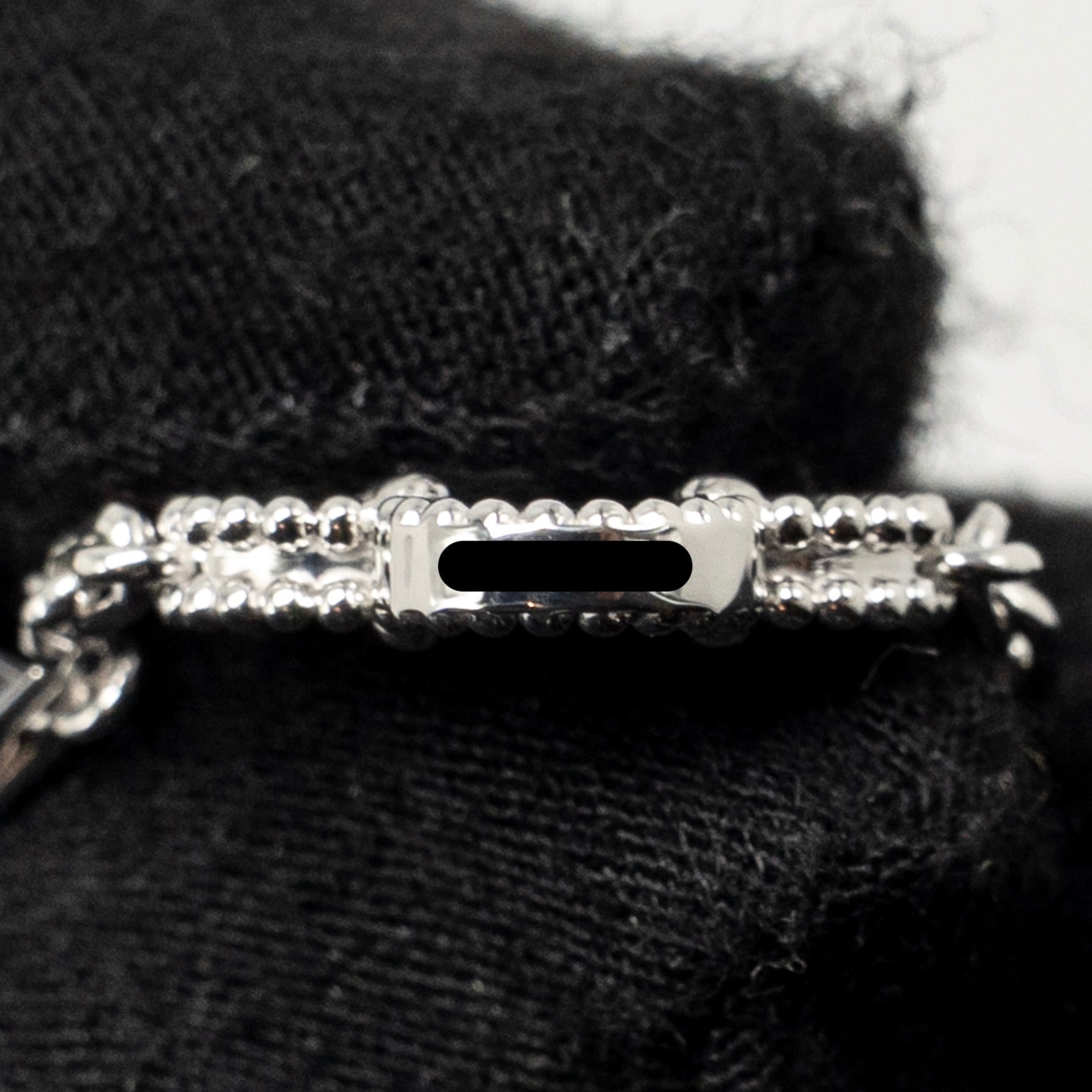 VAN CLEEF & ARPELS VINTAGE ALHAMBRA BRACELET 5 MOTIFS VEINED ONYX WHITE GOLD