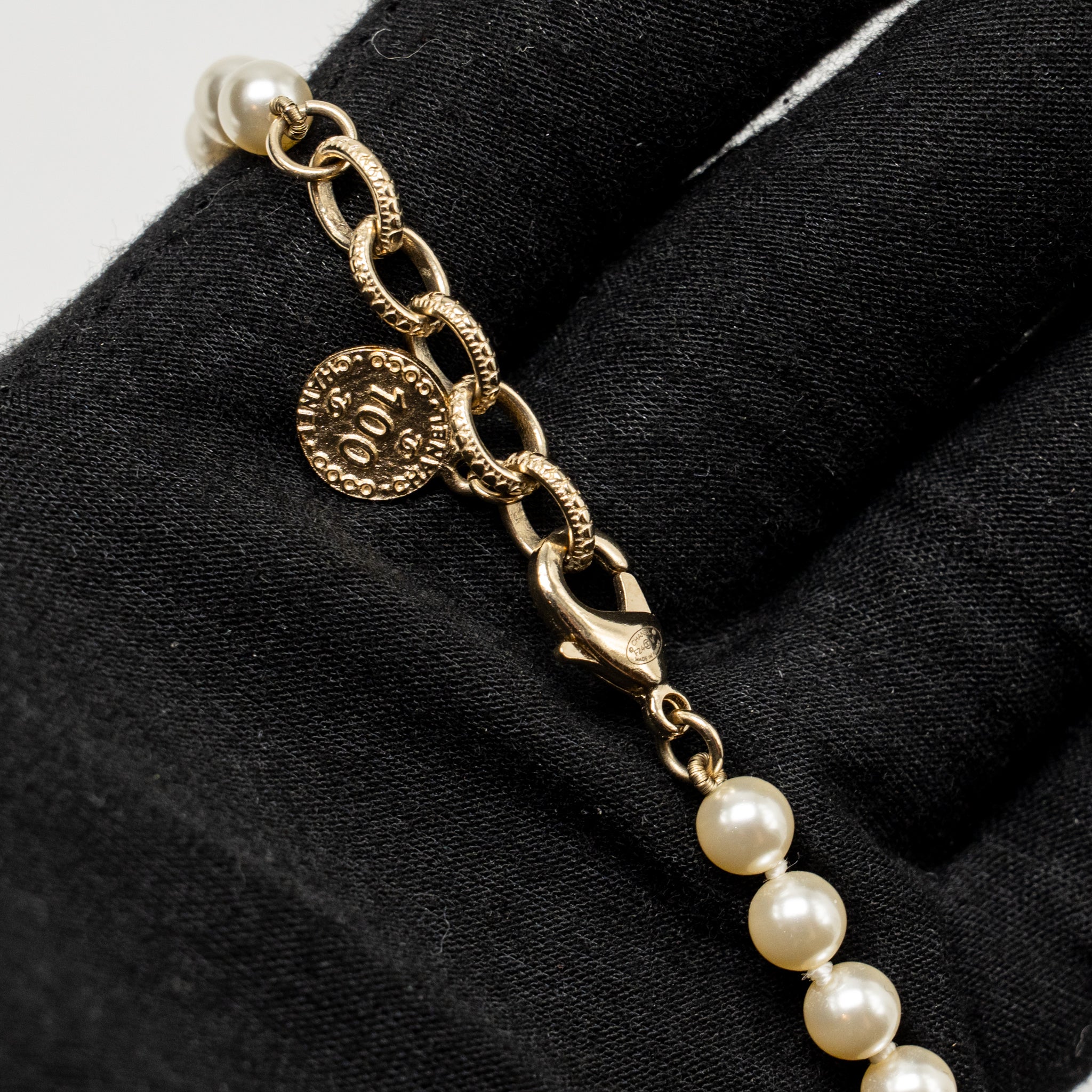 CHANEL CC PEARL AND COCO CHARM NECKLACE/CHOKER AND EARRINGS CRYSTAL GOLD TONE (SELL IN SET)
