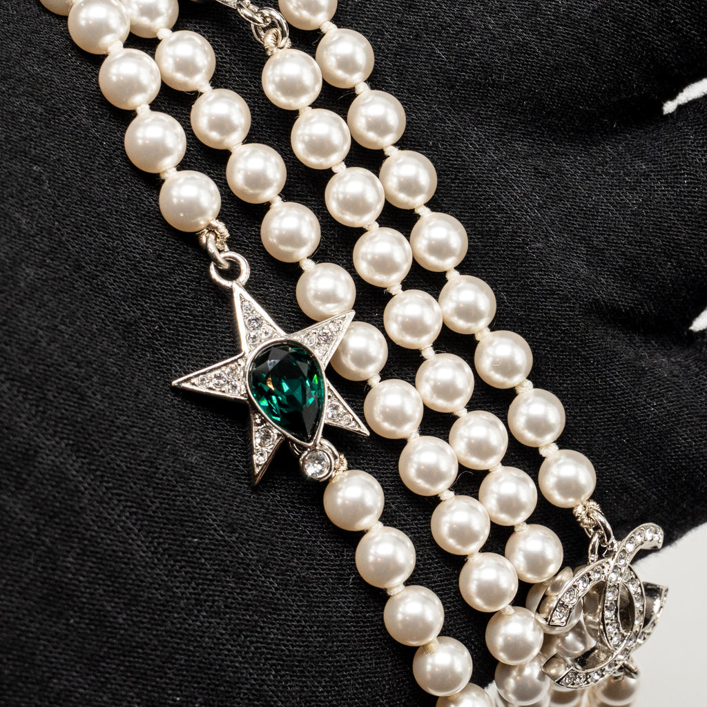 CHANEL CC AND STAR LAYERED LONG NECKLACE PEARL/CRYSTAL GREEN/SILVER TONE