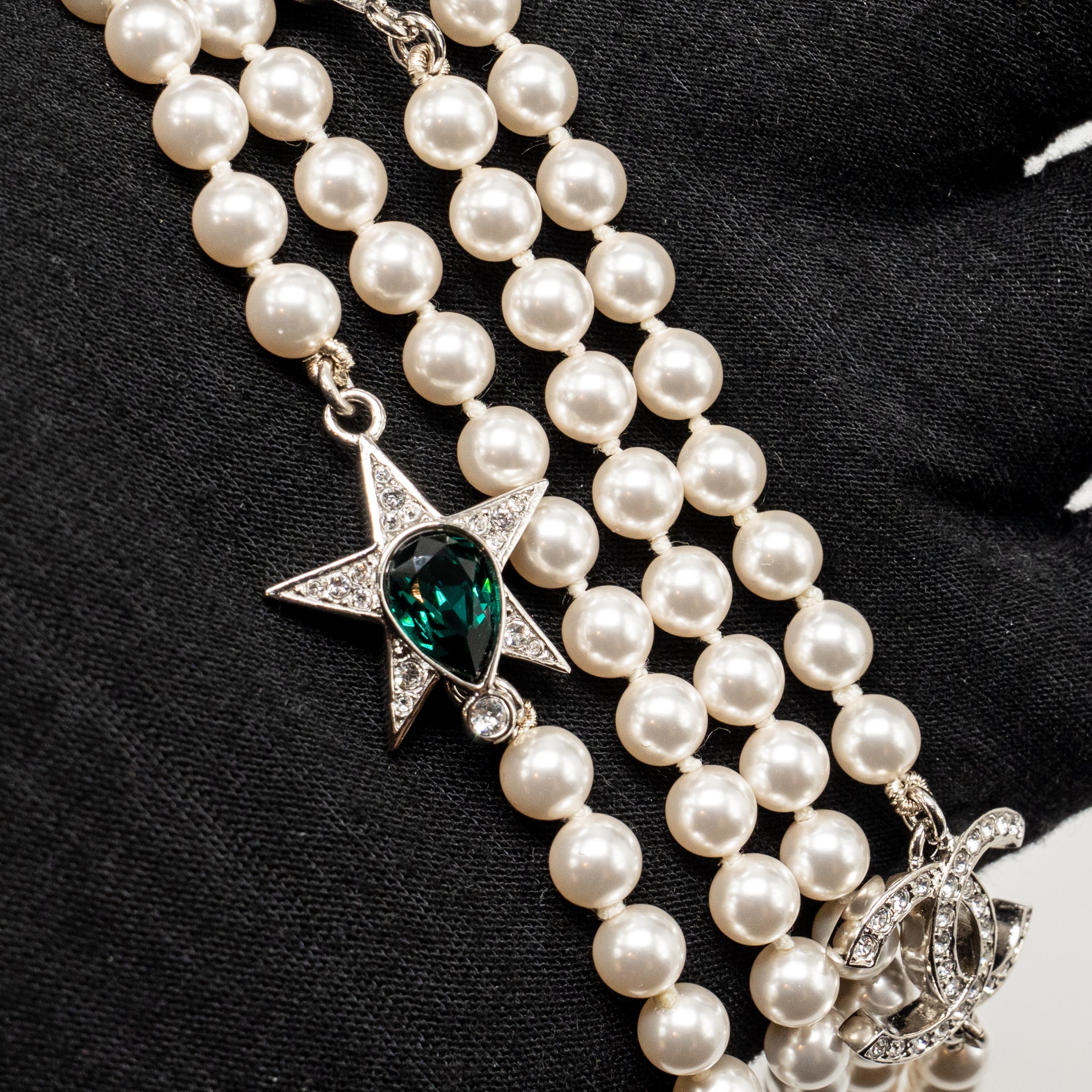 CHANEL CC AND STAR LAYERED LONG NECKLACE PEARL/CRYSTAL GREEN/SILVER TONE