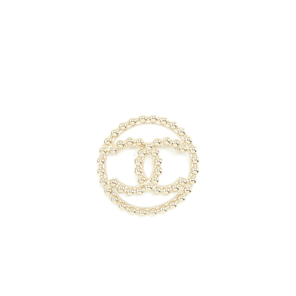CHANEL ROUND CC LOGO BROOCH LGHW