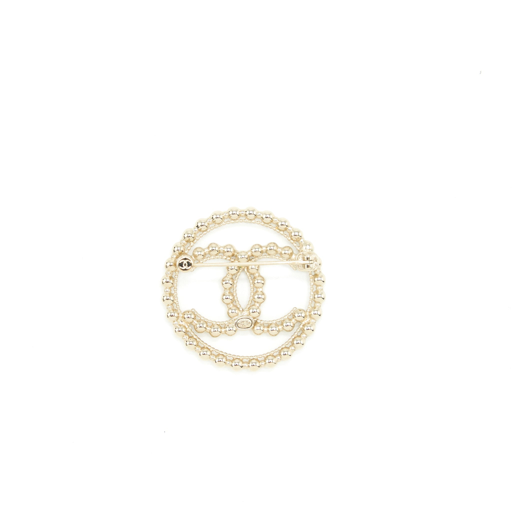 CHANEL ROUND CC LOGO BROOCH LGHW
