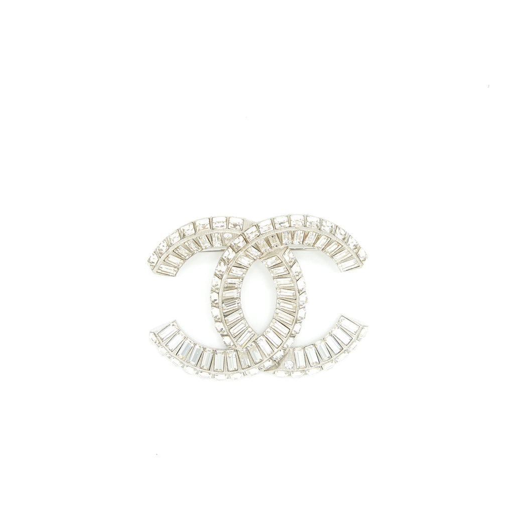 CHANEL METAL AND STRASS BROOCH SILVER TONE