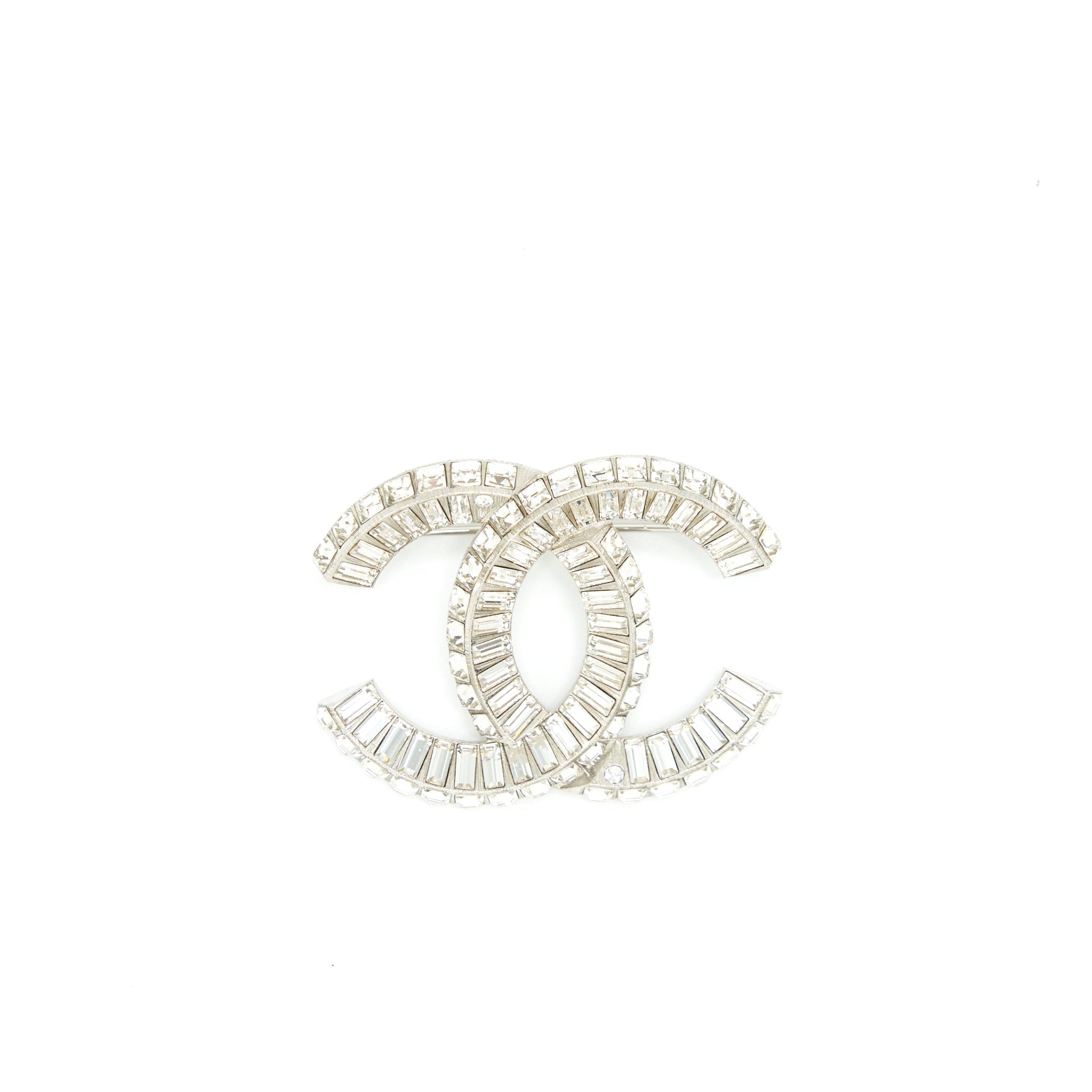 CHANEL METAL AND STRASS BROOCH SILVER TONE