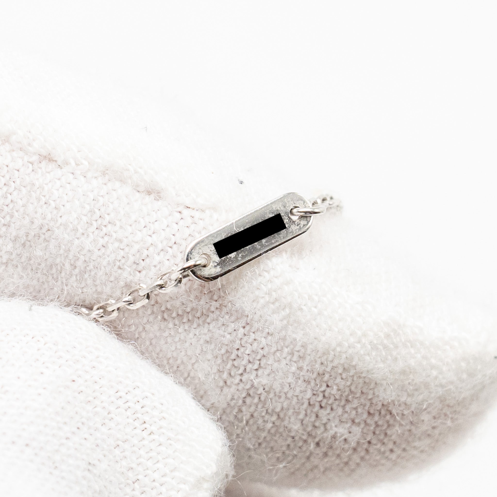 VAN CLEEF & ARPELS SWEET ALHAMBRA PENDANT WHITE GOLD DIAMONDS