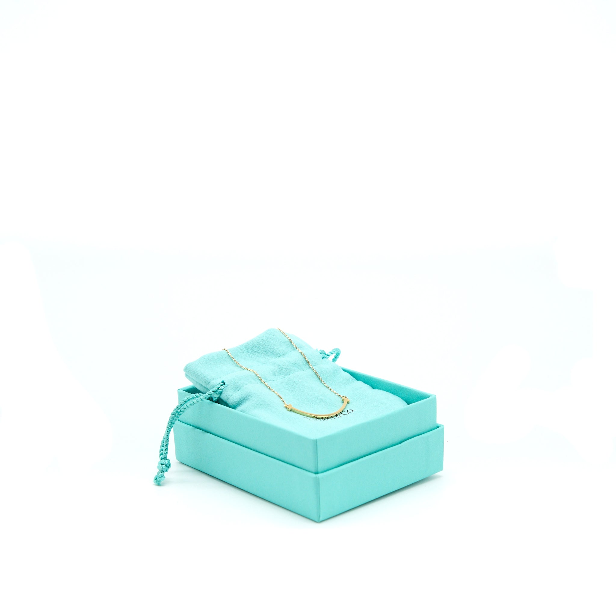 TIFFANY SMALL T SMILE PENDANT NECKLACE YELLOW GOLD