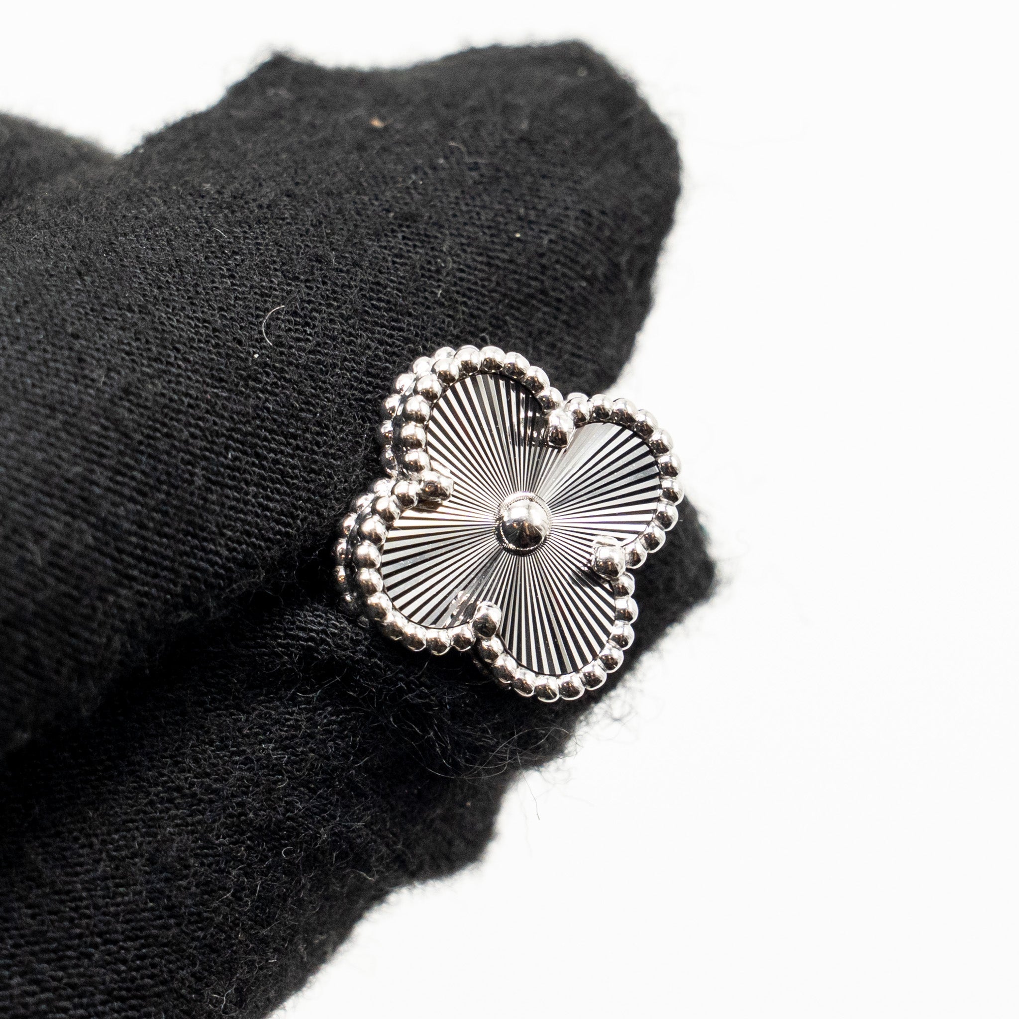 VAN CLEEF & ARPELS VINTAGE ALHAMBRA RING GUILLOCHE WHITE GOLD