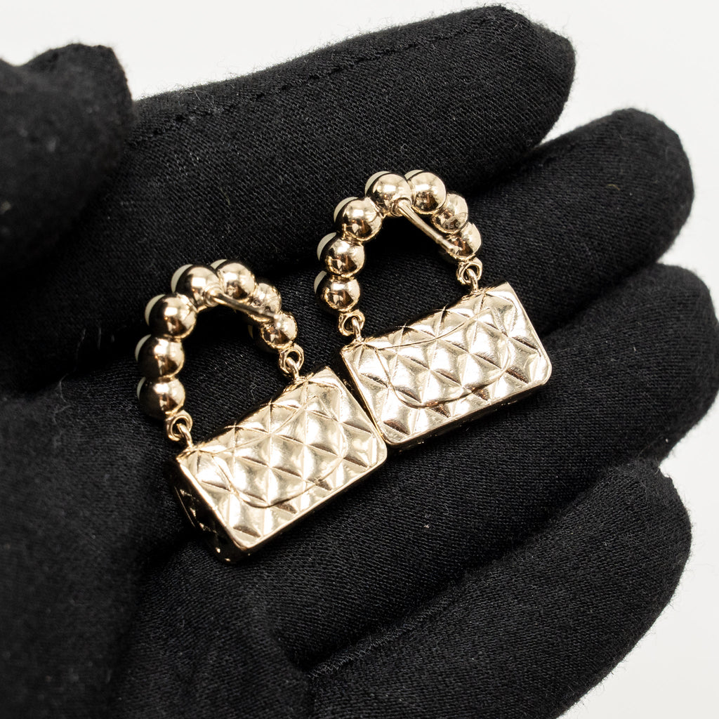 CHANEL CLASSIC FLAP BAG DROP EARRINGS PEARL LIGHT GOLD TONE