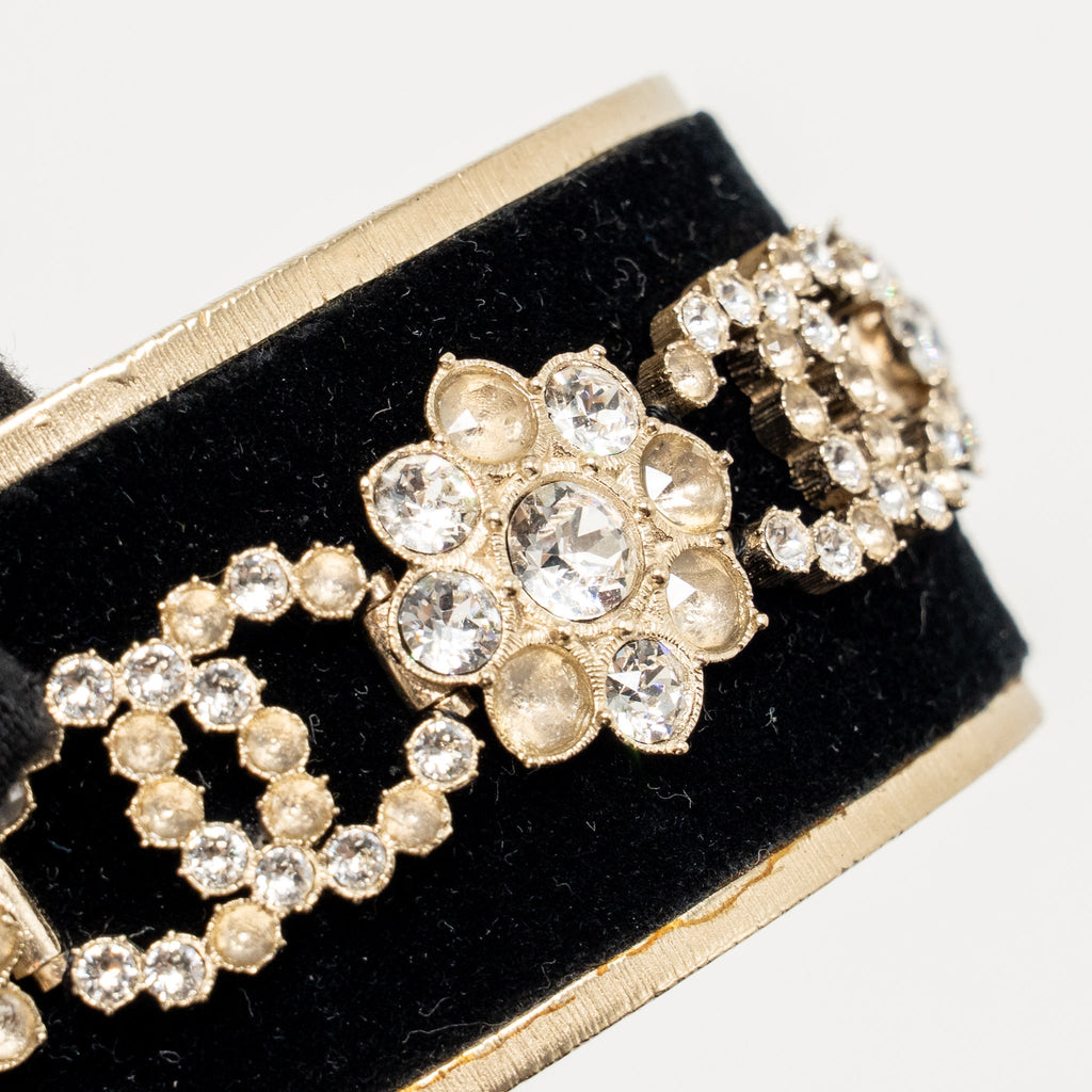 CHANEL CC CUFF BRACELET VELVET/CRYSTAL LIGHT GOLD TONE