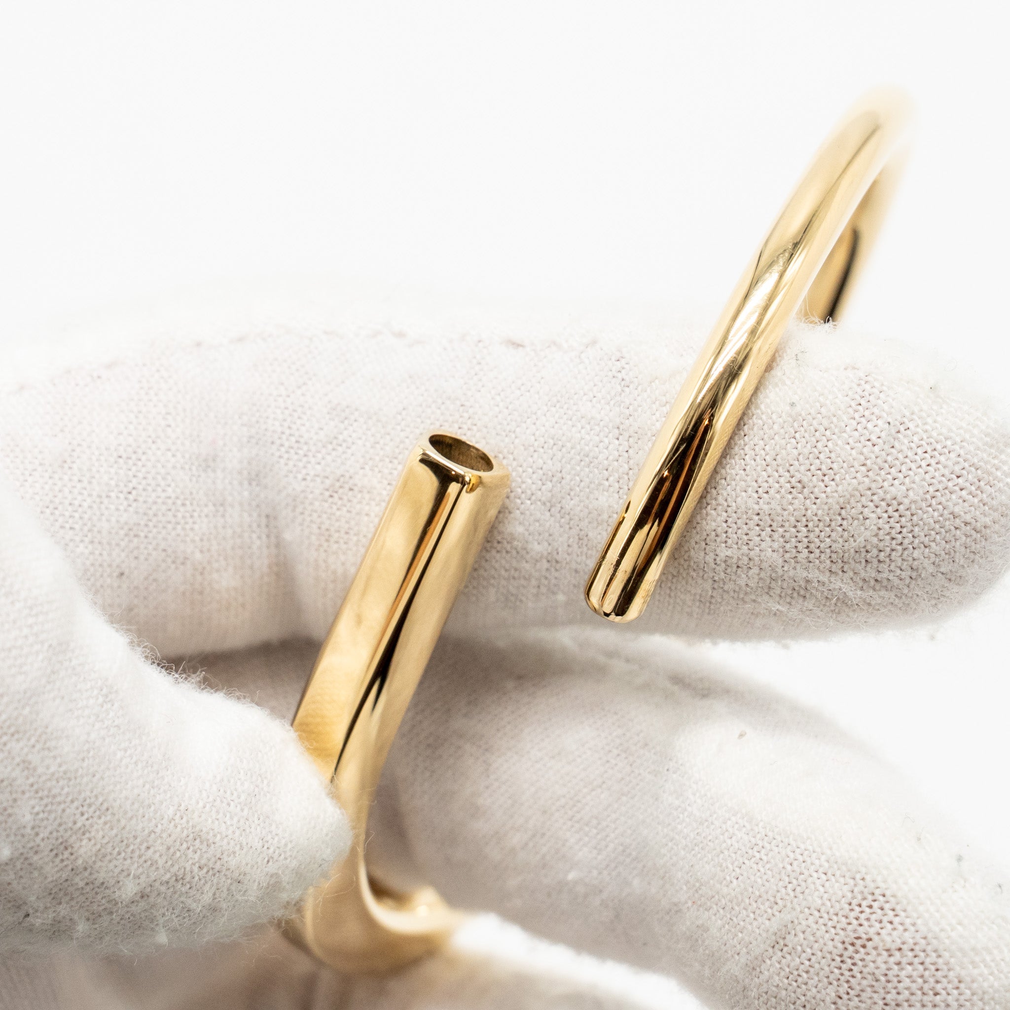 TIFFANY LOCK BANGLE YELLOW GOLD