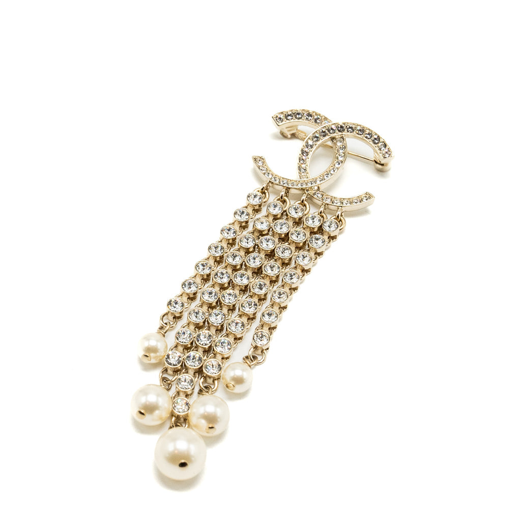 CHANEL CC LOGO WITH CRYSTAL DROPPING BROOCH LIGHT GOLD TONE