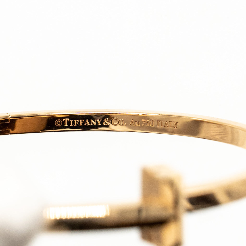 TIFFANY TIFFANY T T1 NARROW HINGED BANGLE ROSE GOLD