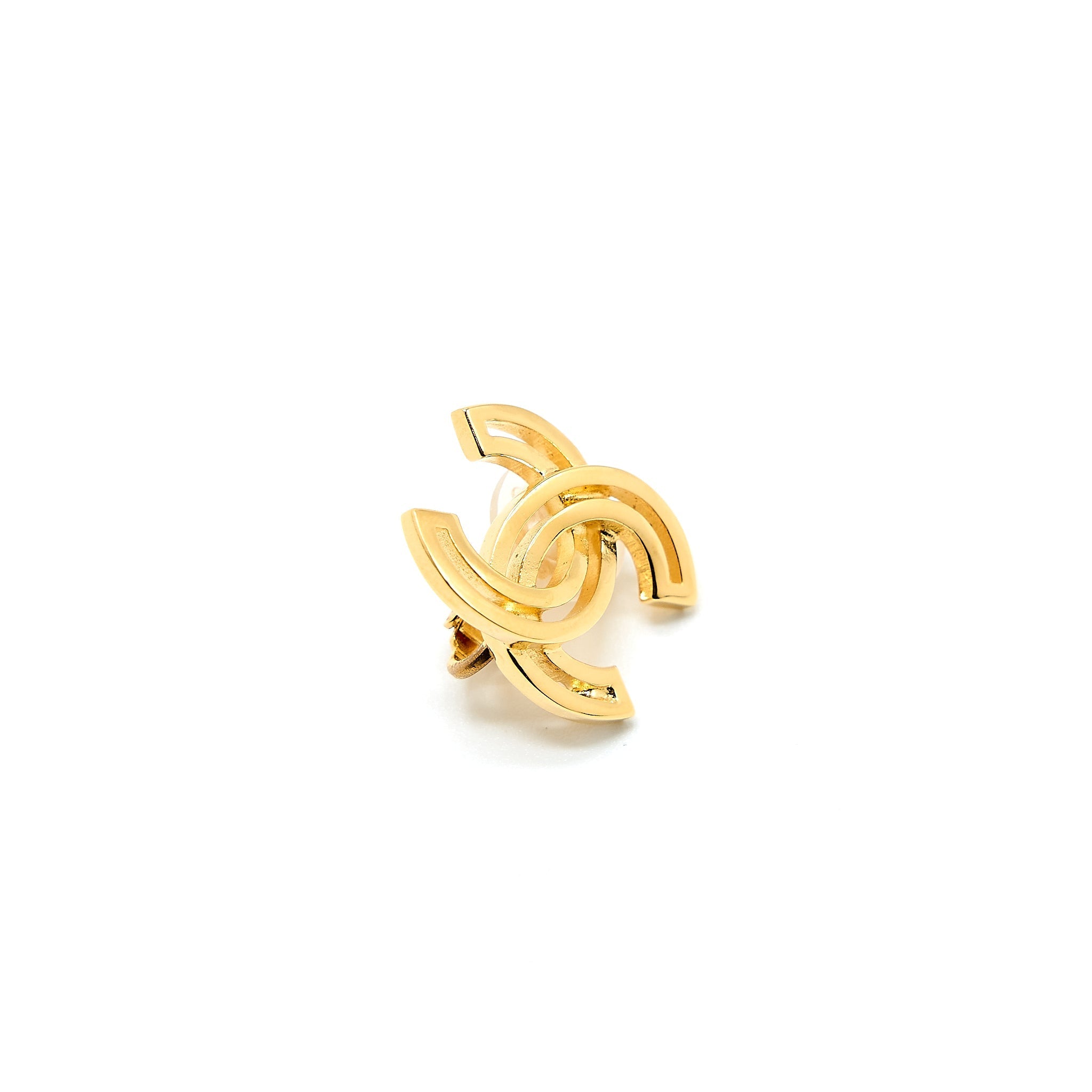 CHANEL CC LOGO EAR CLIP GOLD TONE