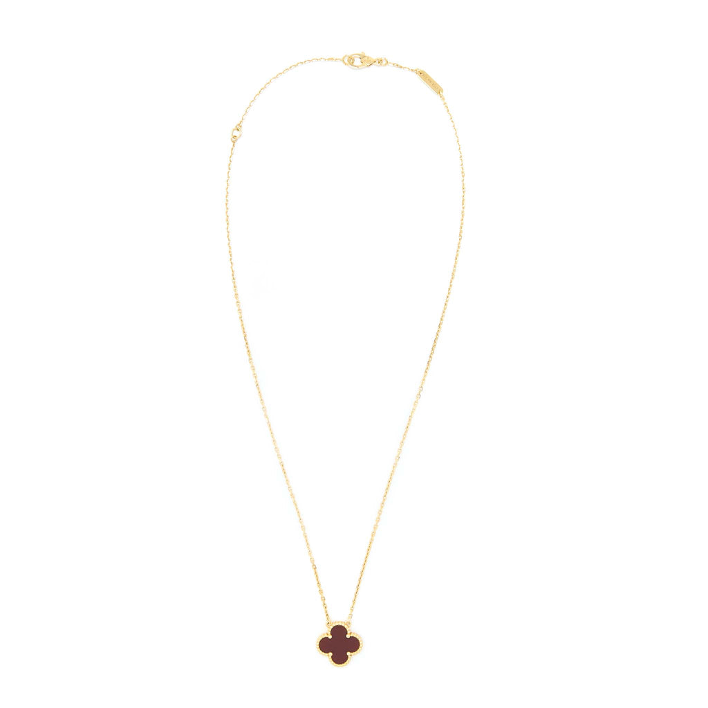 VAN CLEEF & ARPELS VINTAGE ALHAMBRA PENDANT CARNELIAN YELLOW GOLD