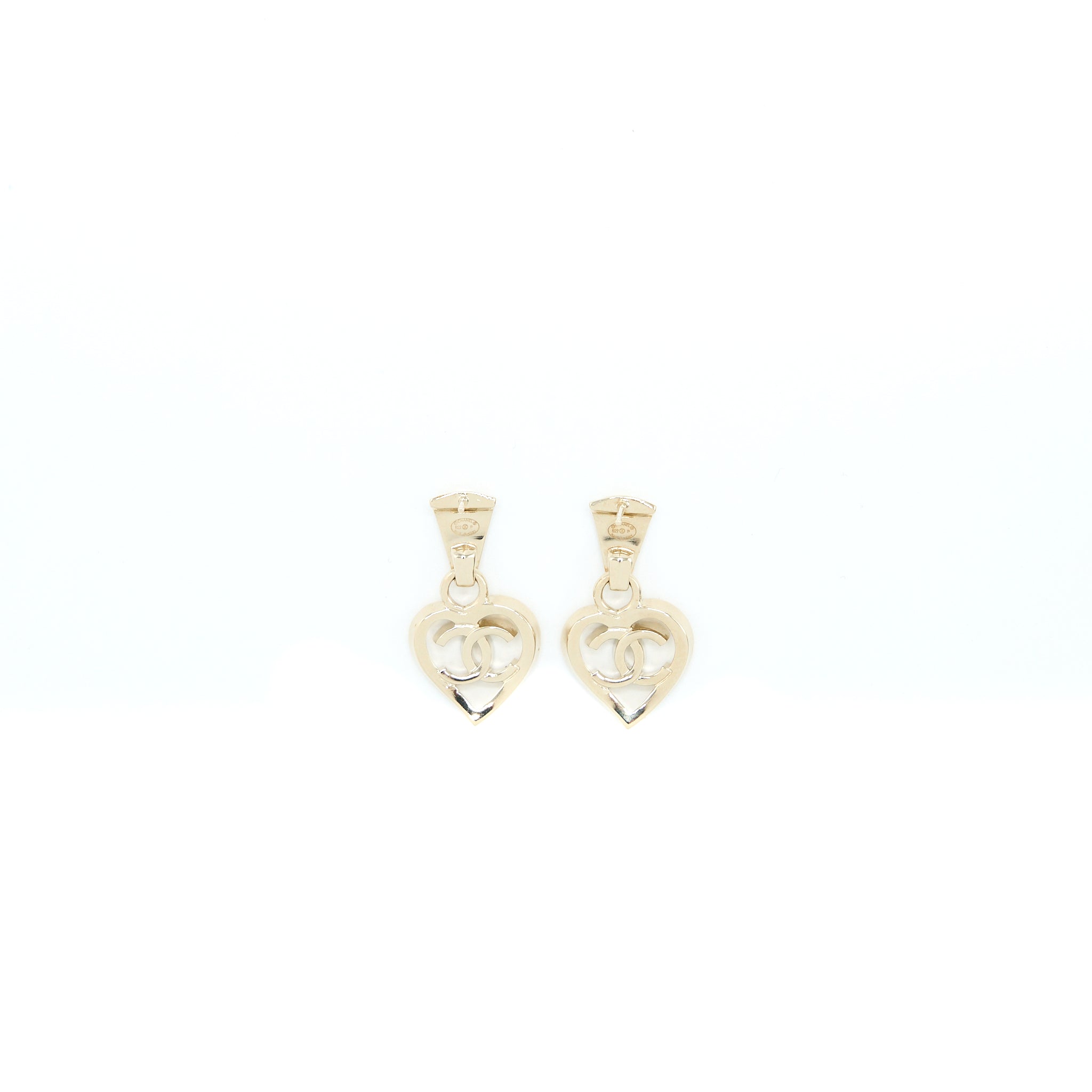 CHANEL HEART SHAPE DROPPED EARRING LIGHT GOLD TONE