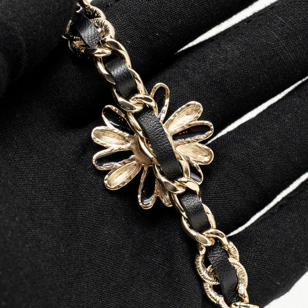 CHANEL FLOWER CHOKER/NECKLACE PEARL/CRYSTAL/LEATHER GOLD TONE