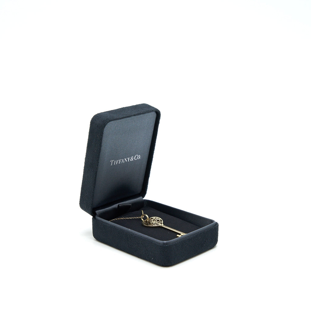 TIFFANY & CO ENCHANT HEART KEY PENDANT NECKLACE 18K YELLOW GOLD & DIAMOND