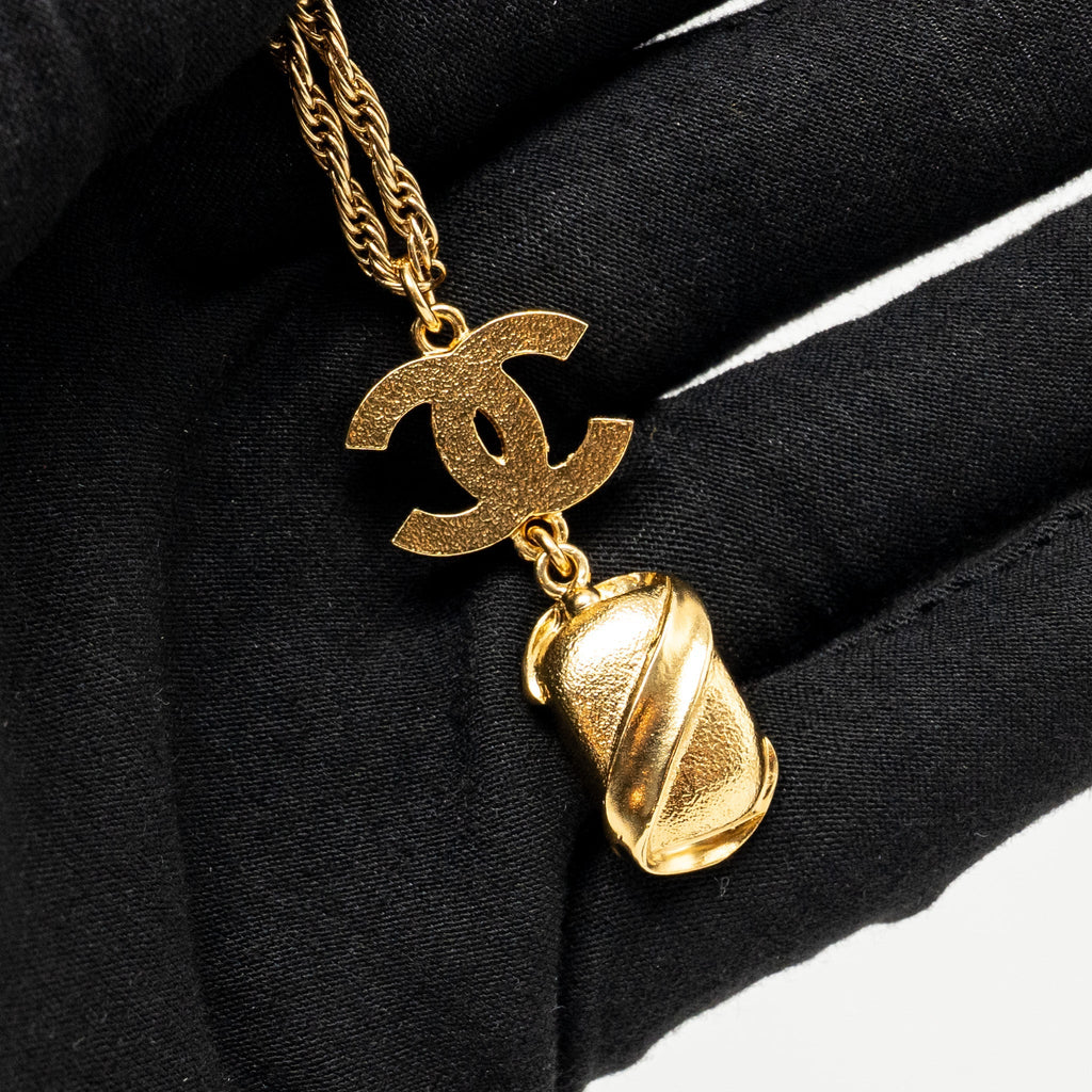 CHANEL PEARL CC PENDANT WITH CRYSTAL DROP NECKLACE GOLD TONE