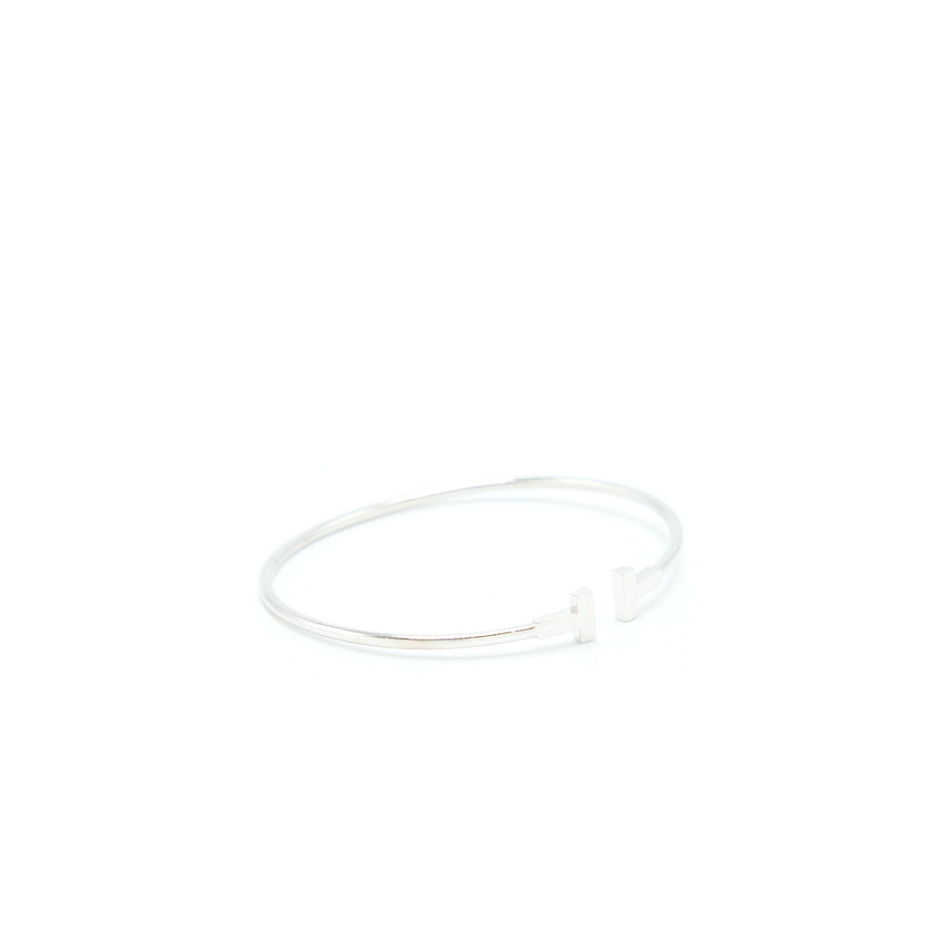 TIFFANY TIFFANY T NARROW WIRE BRACELET 18K WHITE GOLD