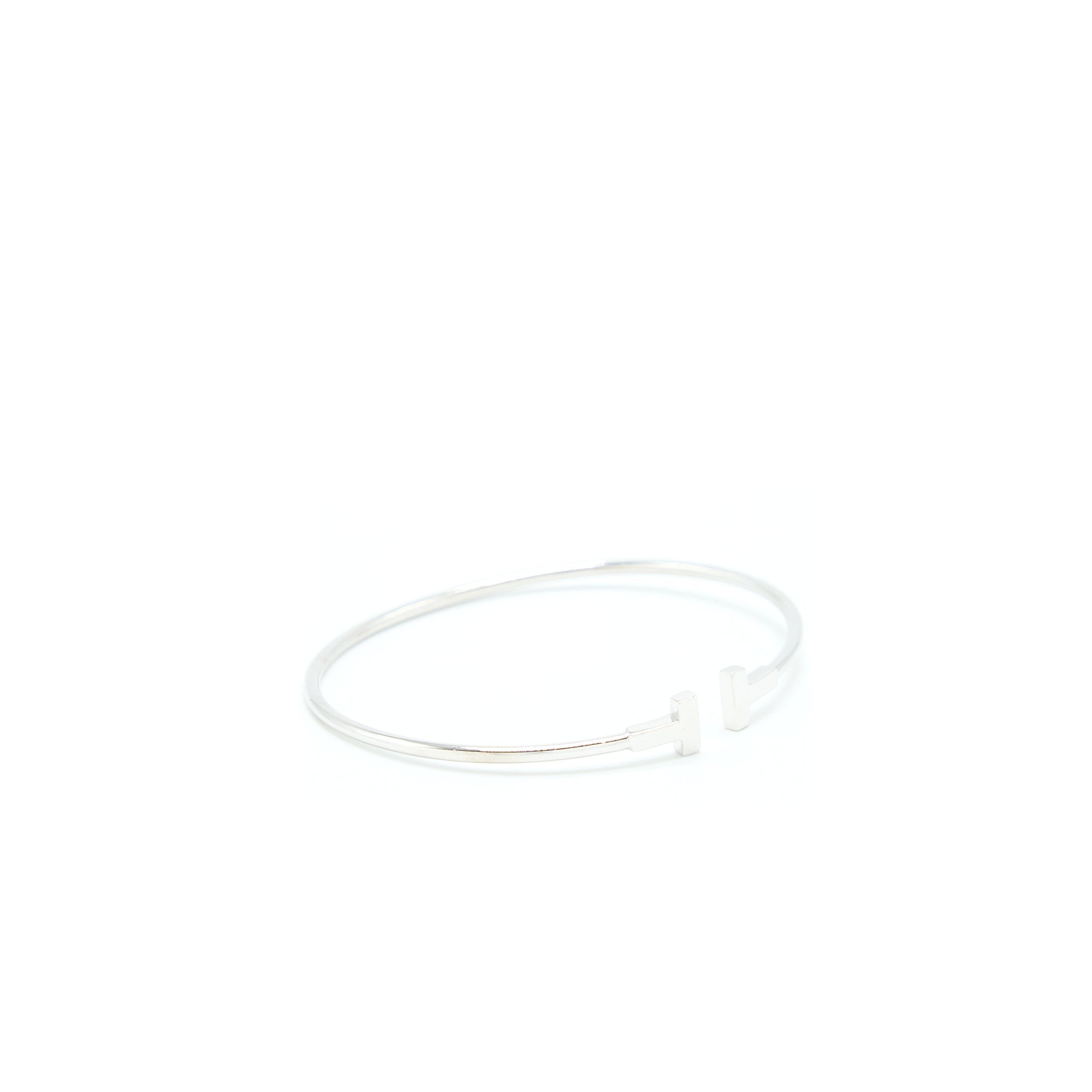 TIFFANY TIFFANY T NARROW WIRE BRACELET 18K WHITE GOLD