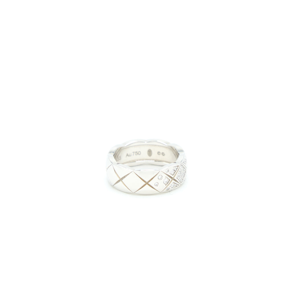CHANEL COCO CRUSH RING QUILTED MOTIF SMALL VERSION 18K WHITE GOLD WITH DIAMONDS