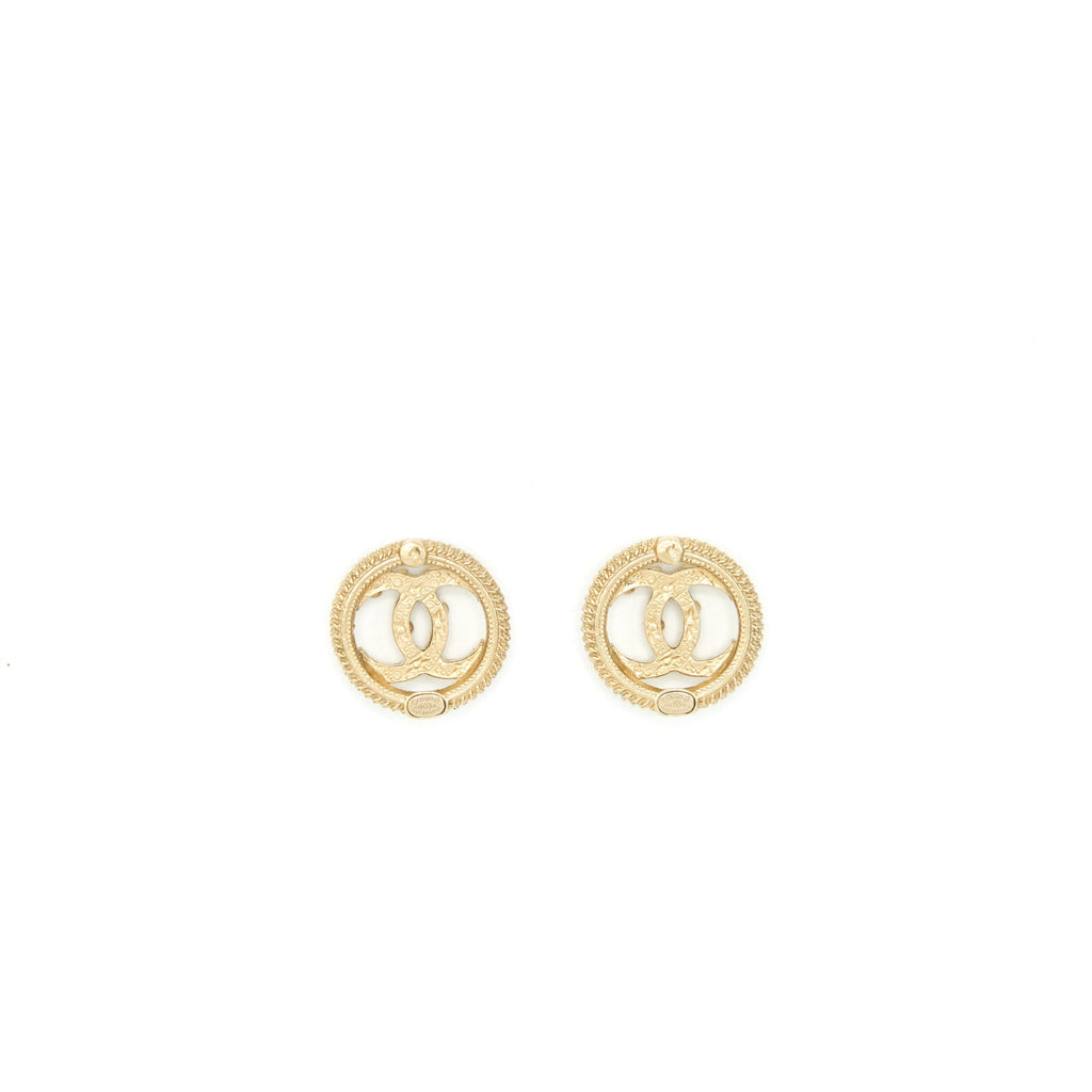 CHANEL ROUND CC LOGO CRYSTAL AND PEARL EARRINGS GHW
