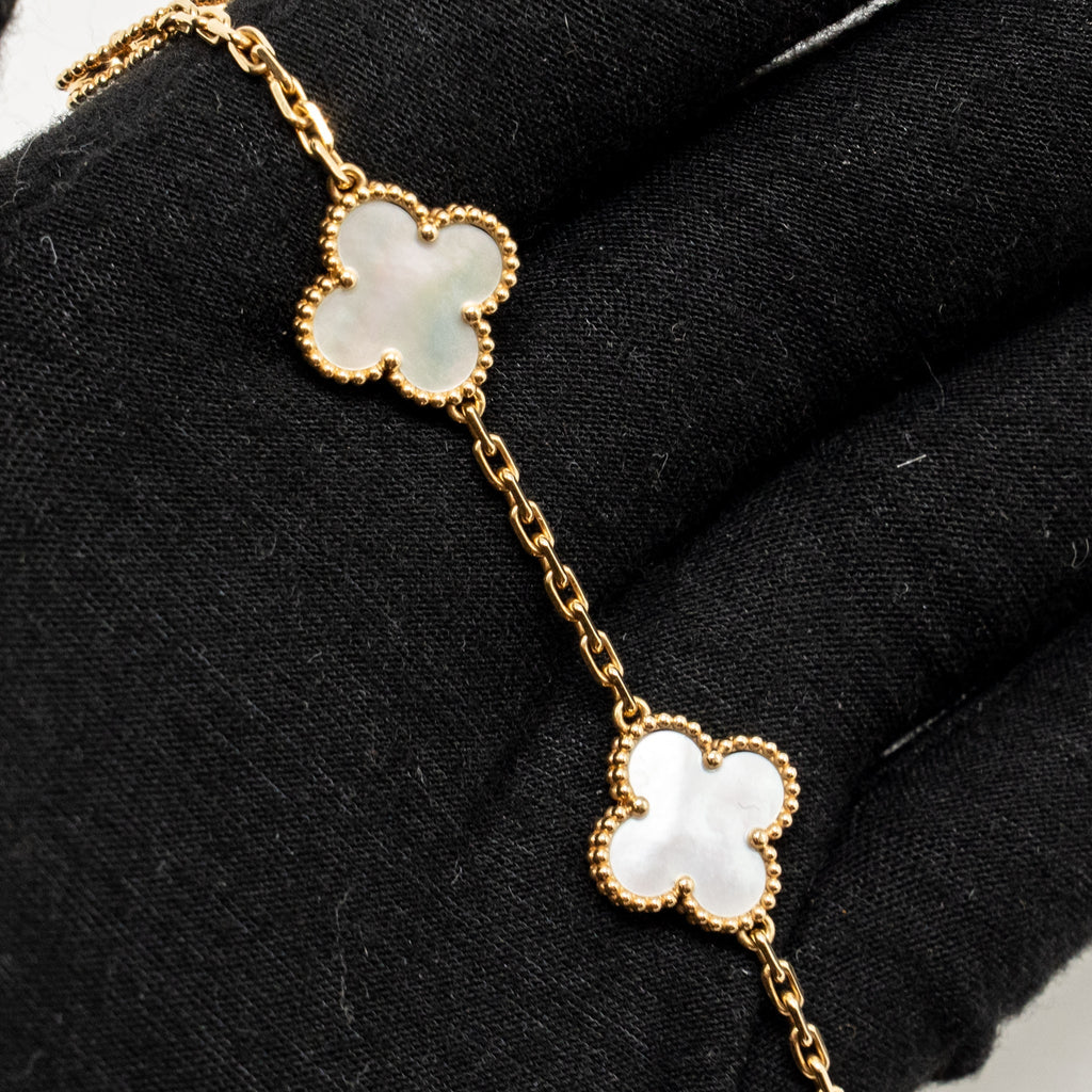 VAN CLEEF & ARPELS VINTAGE ALHAMBRA BRACELET 5 MOTIFS YELLOW GOLD, MOTHER OF PEARL