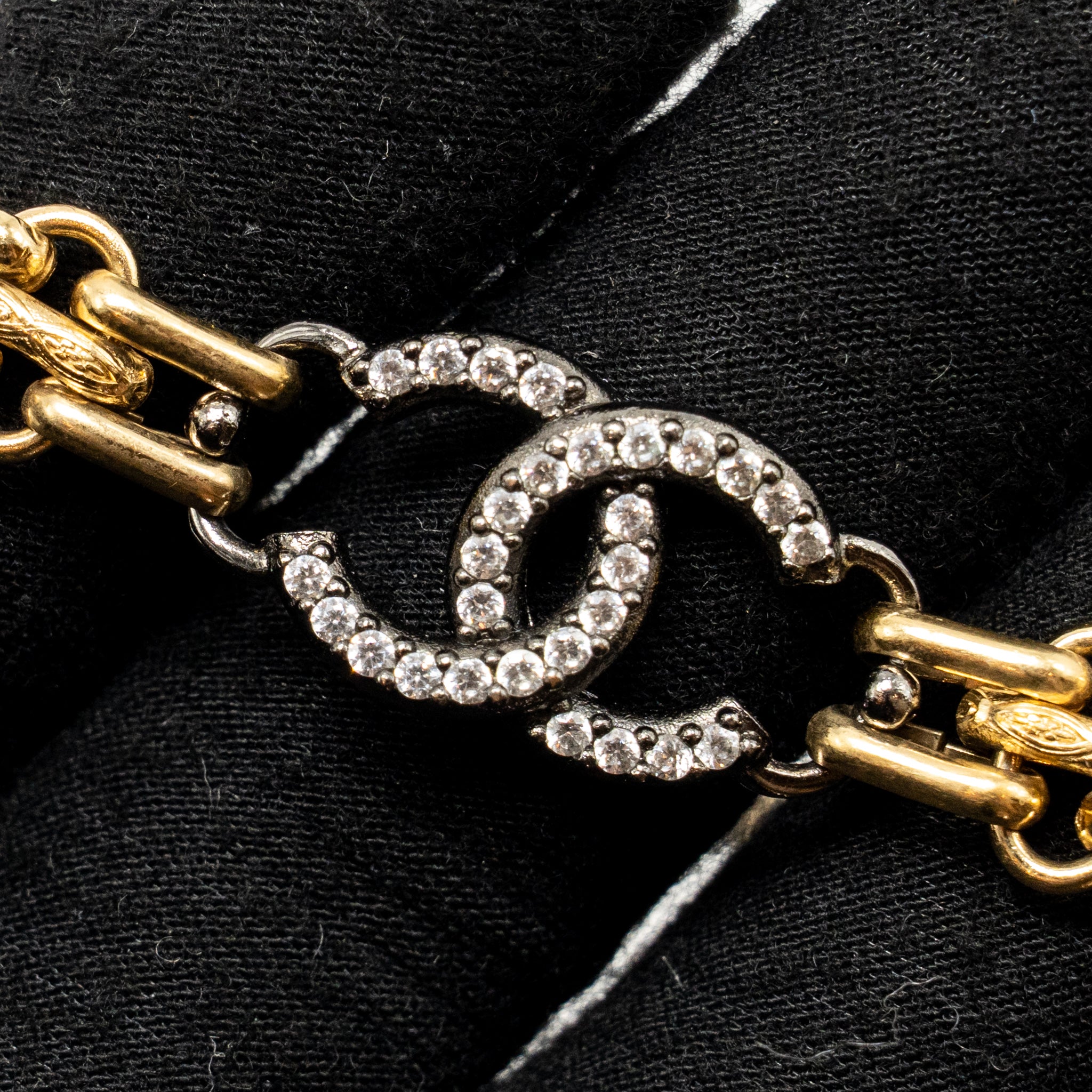 CHANEL CC CHAIN BRACELET CRYSTAL MULTICOLOUR TONE