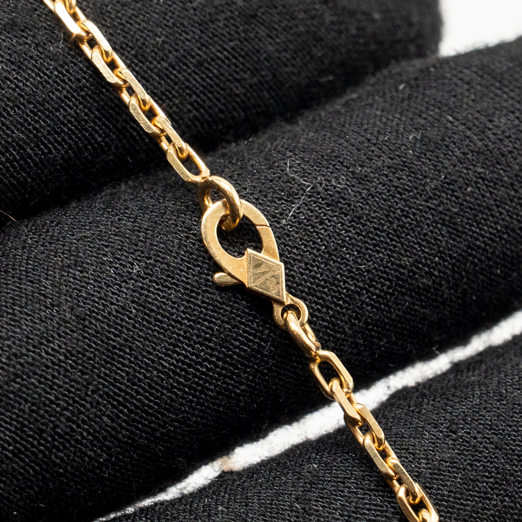 VAN CLEEF & ARPELS LUCKY ALHAMBRA BRACELET