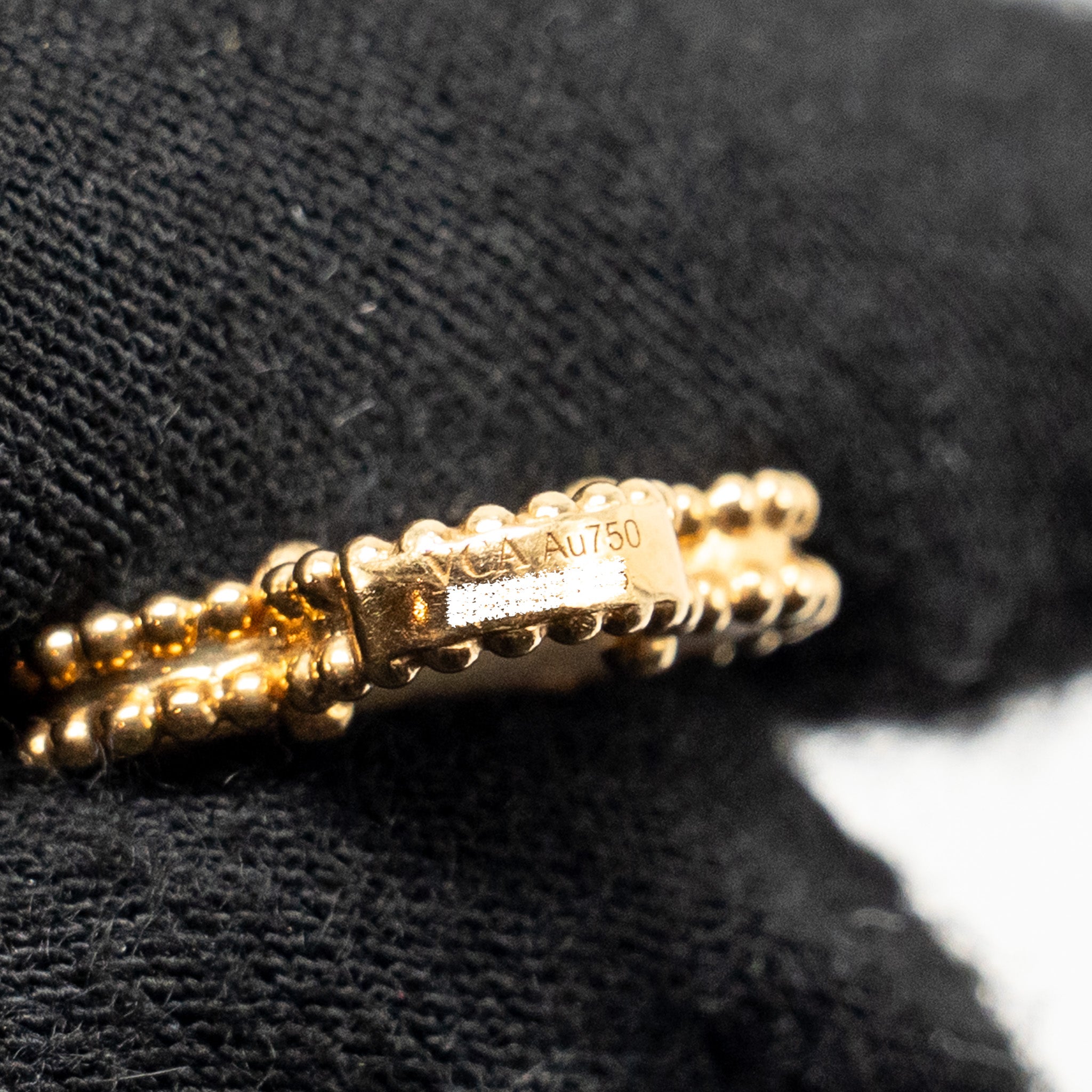VAN CLEEF & ARPELS LUCKY ALHAMBRA BRACELET